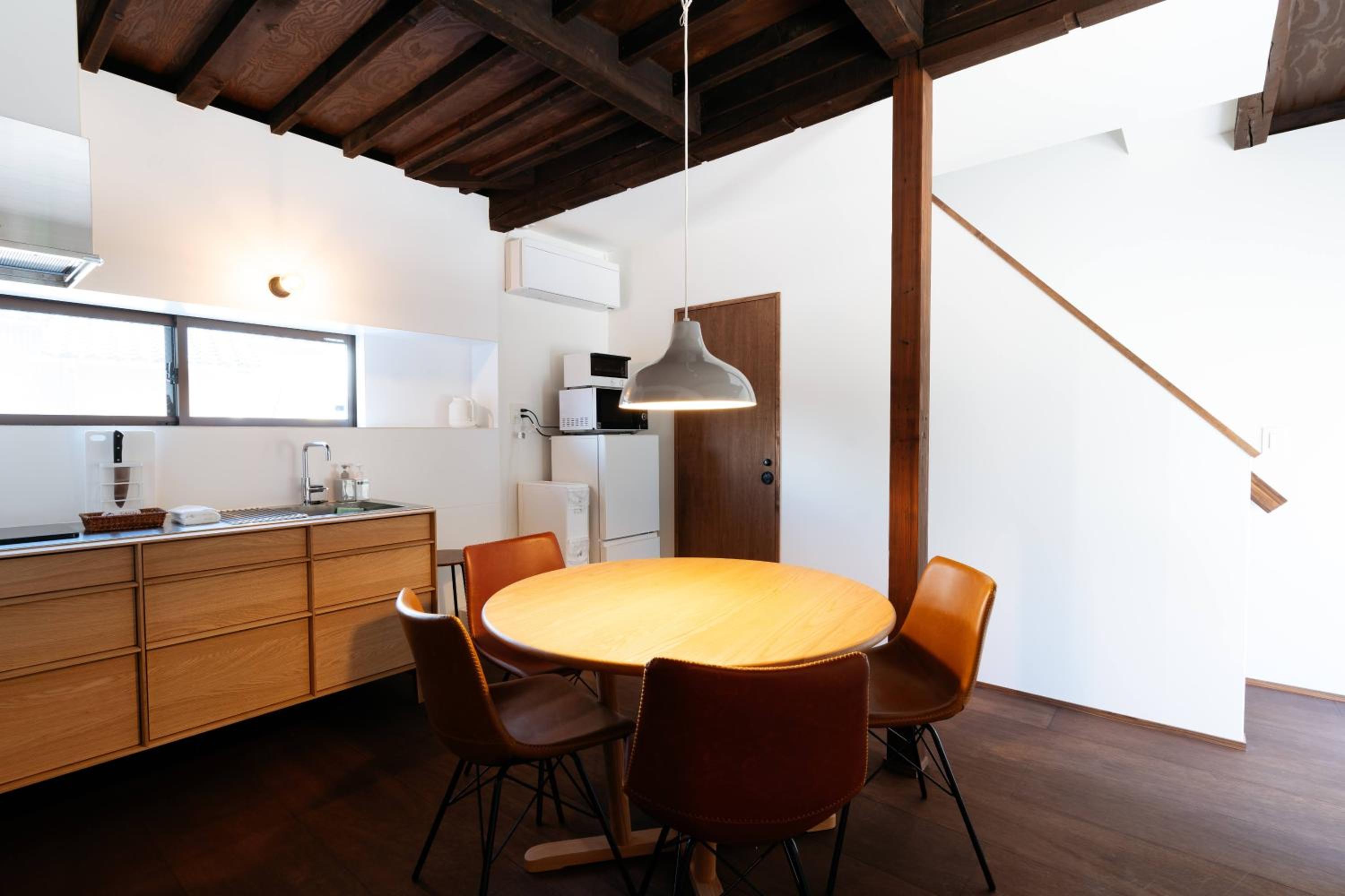 One-Bedroom House - Photo 4