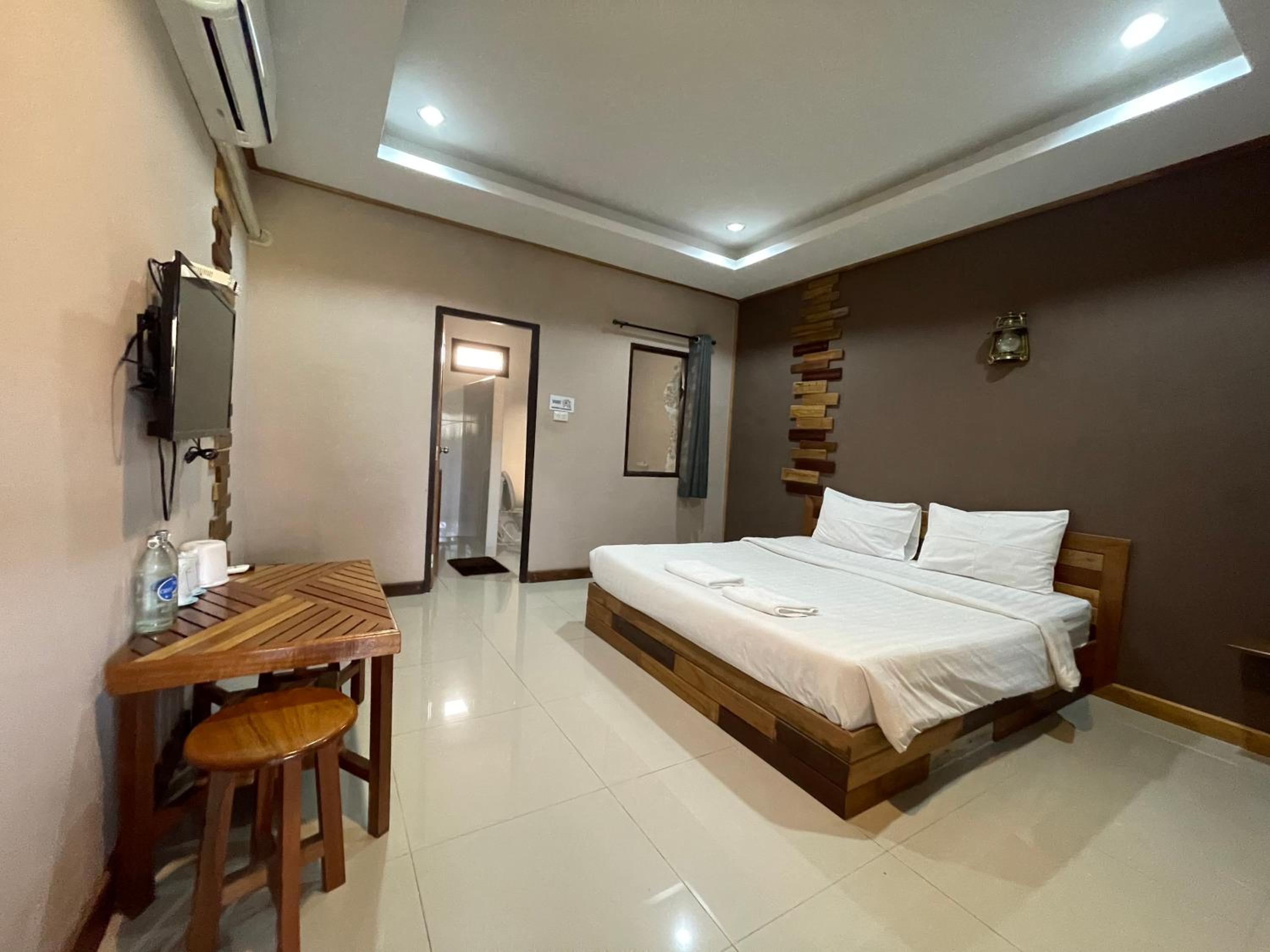 Economy Double Room photo 1