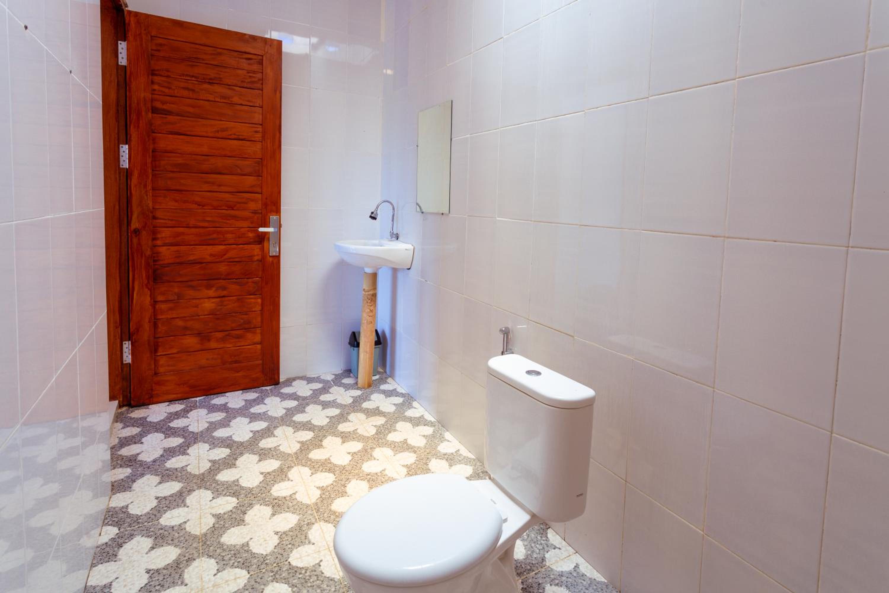 Deluxe Double Room - Photo 17