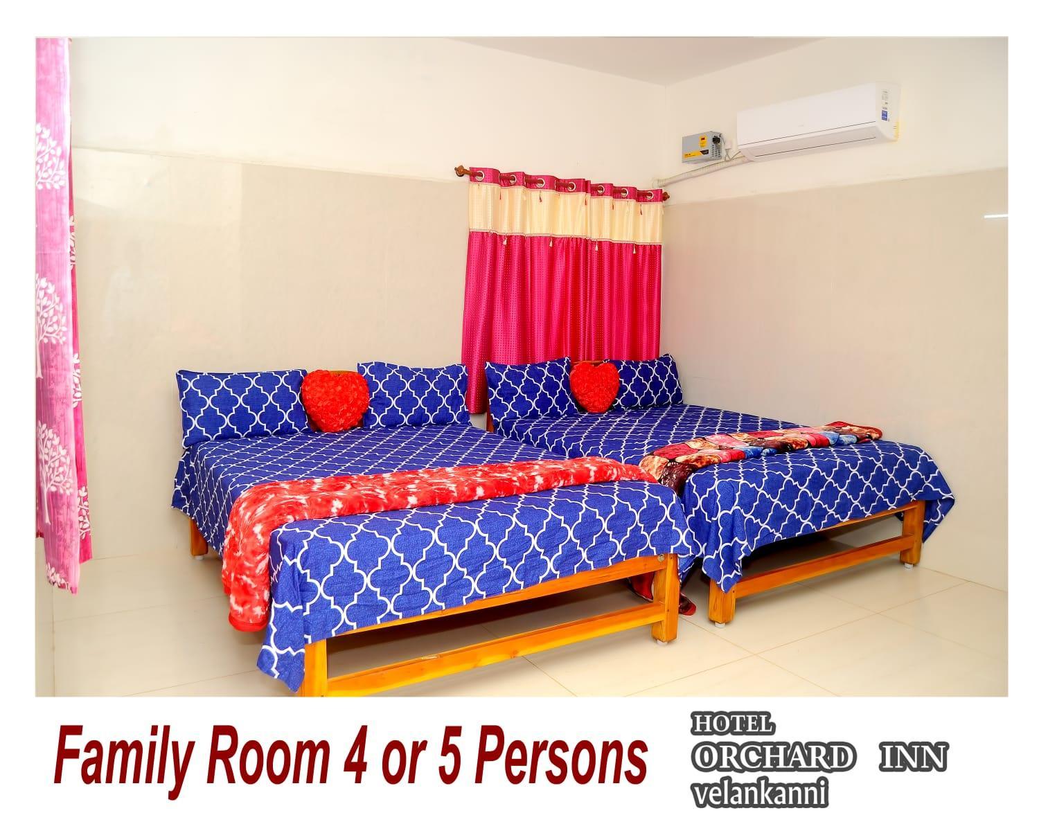 Deluxe Family Room - Photo 3