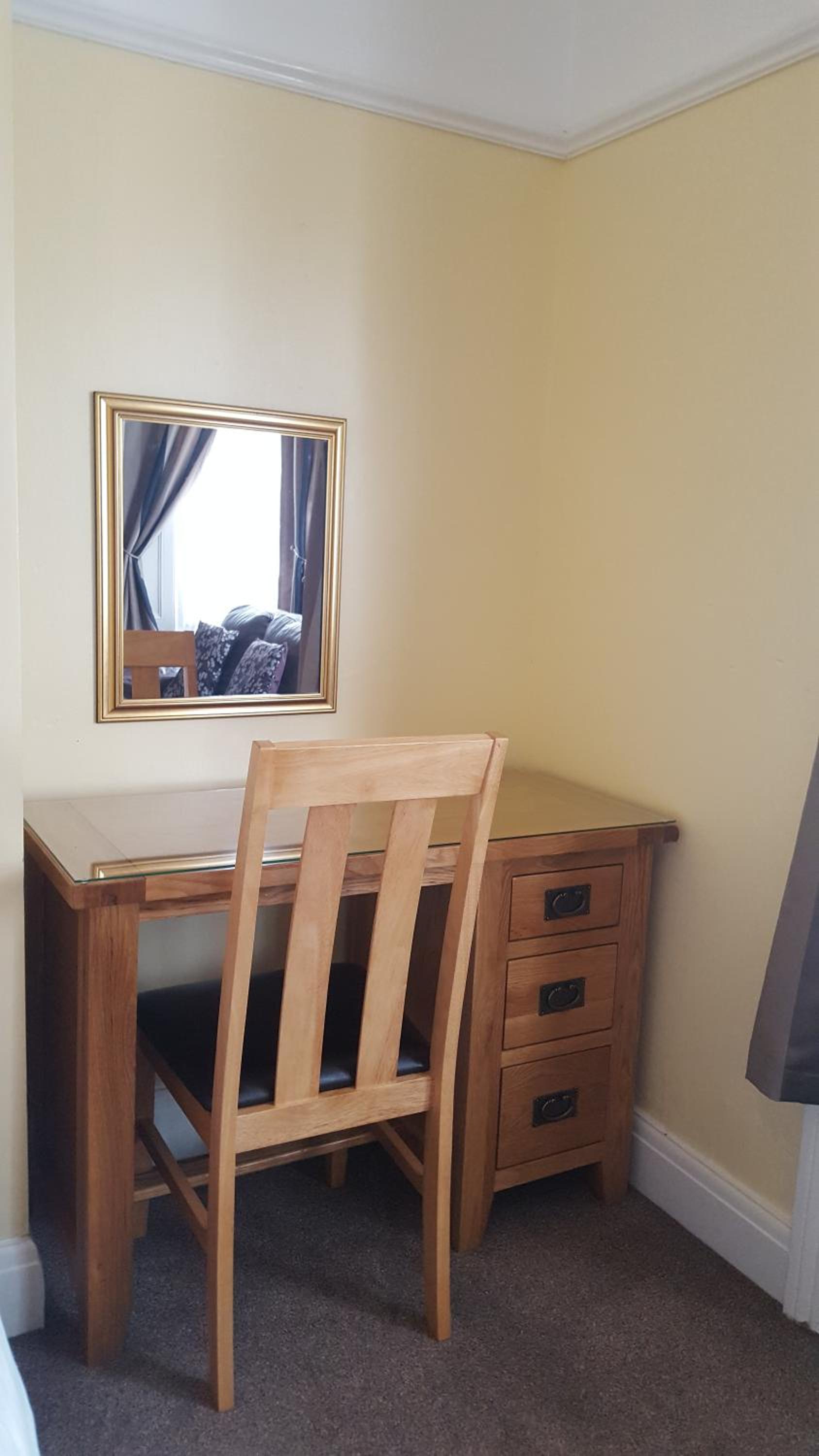 Deluxe Family Room - Photo 13