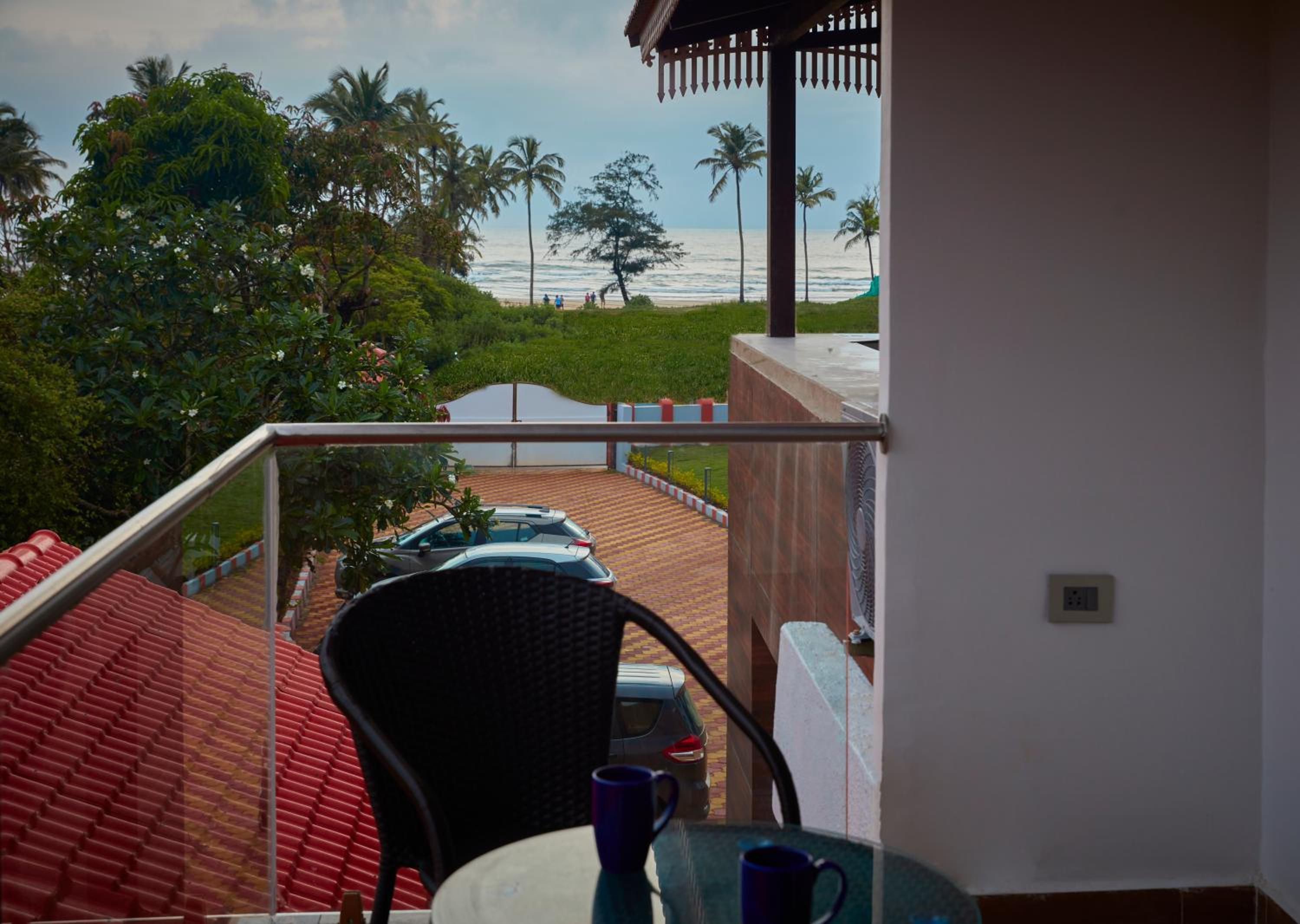 King Suite with Ocean View - Photo 7