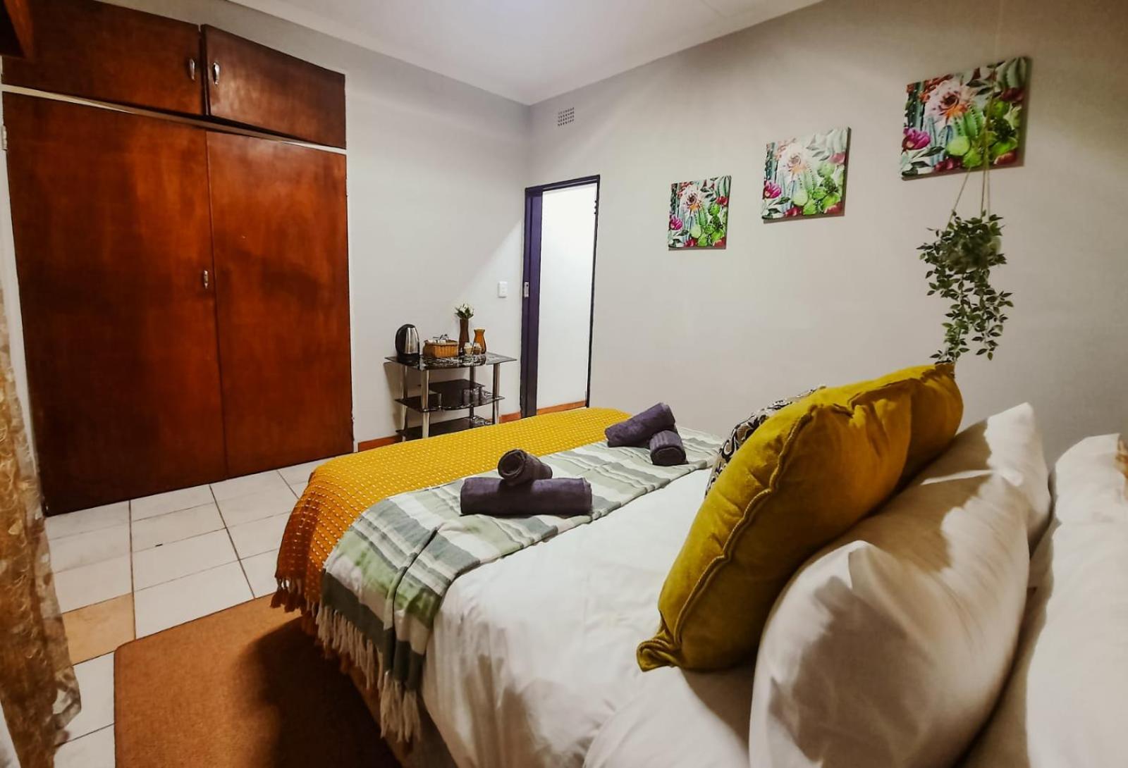Standard Double Room - Photo 5