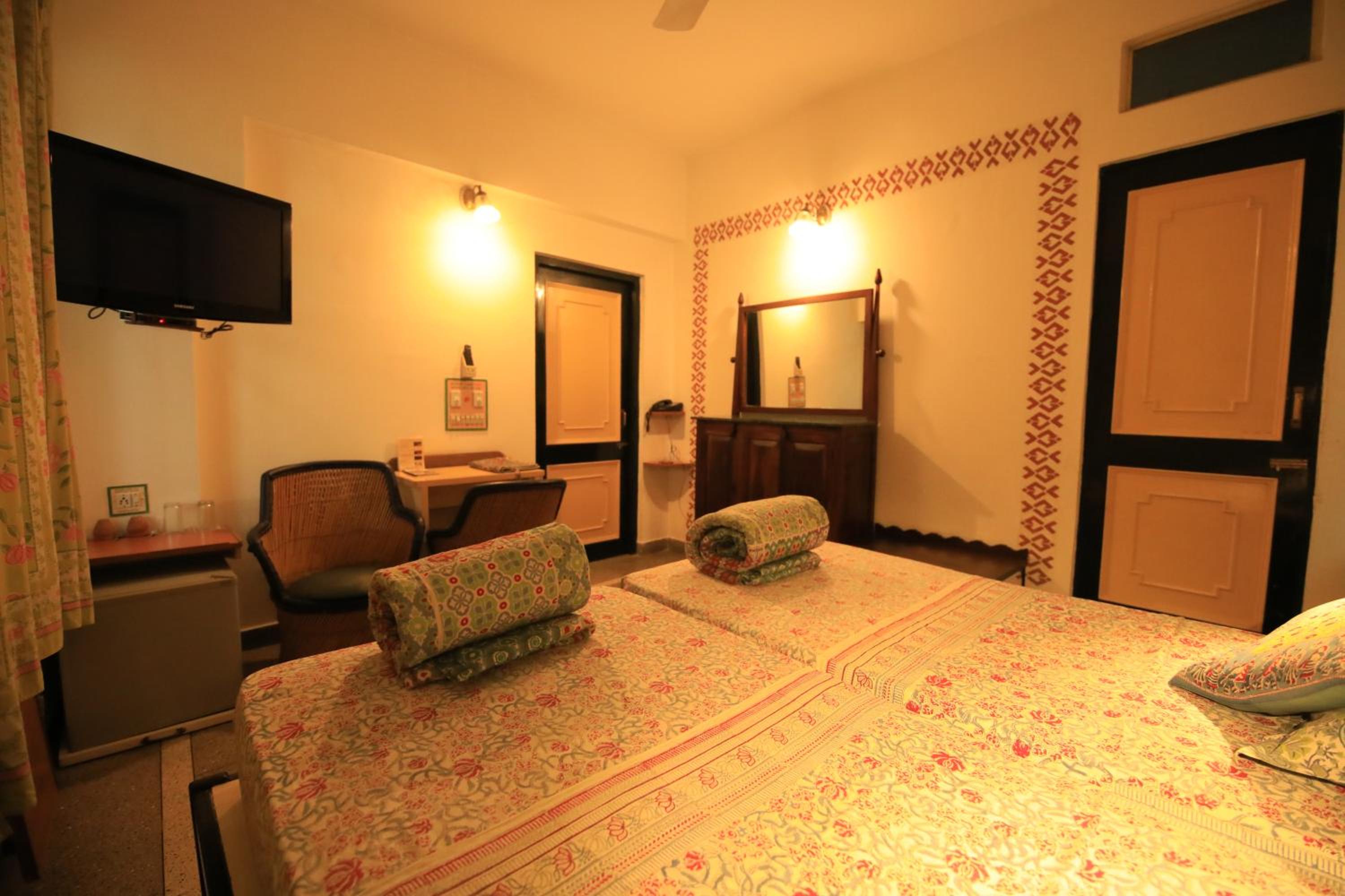 Deluxe Double or Twin Room - Photo 3