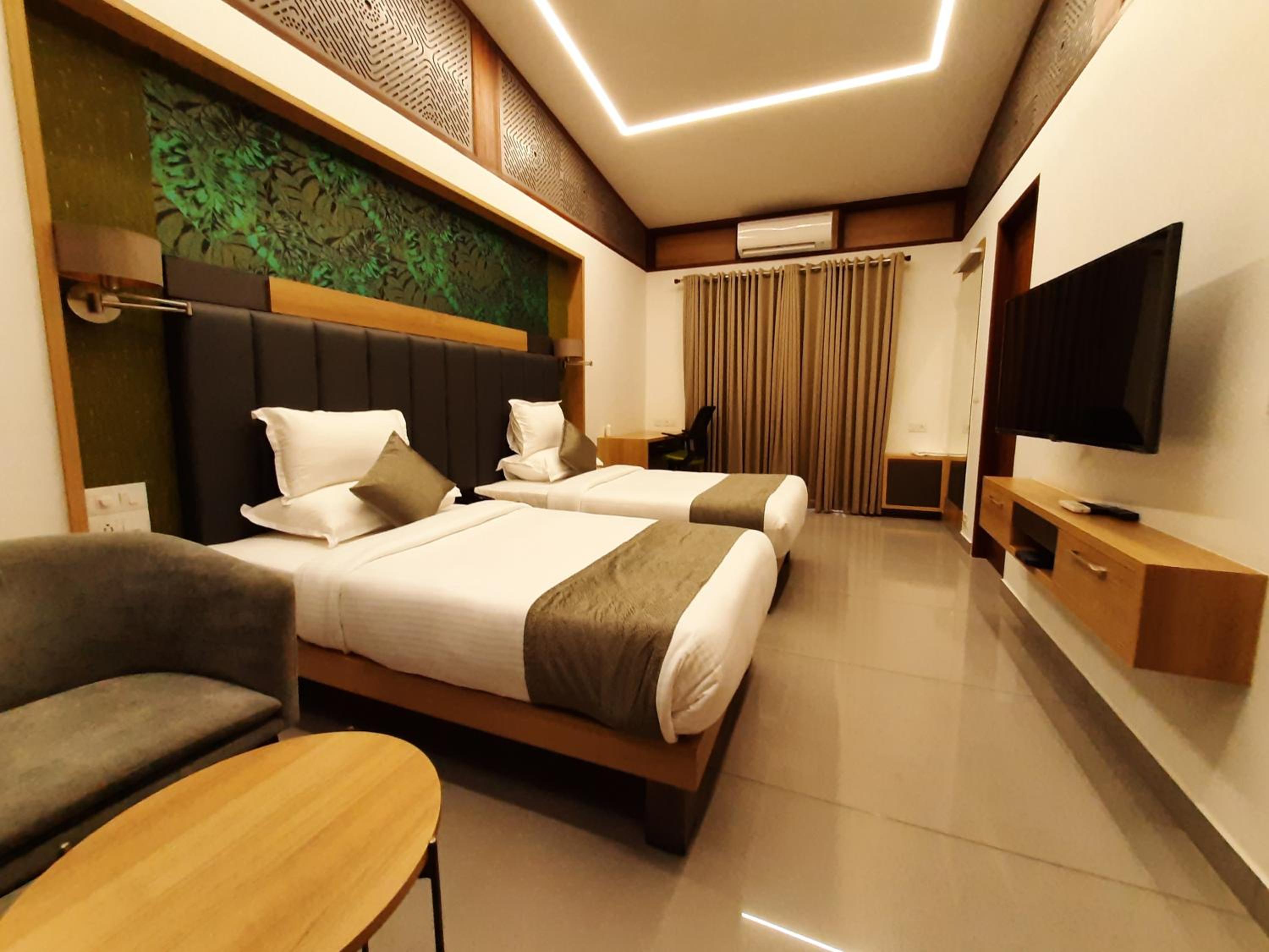 Suite with Garden View - Photo 4