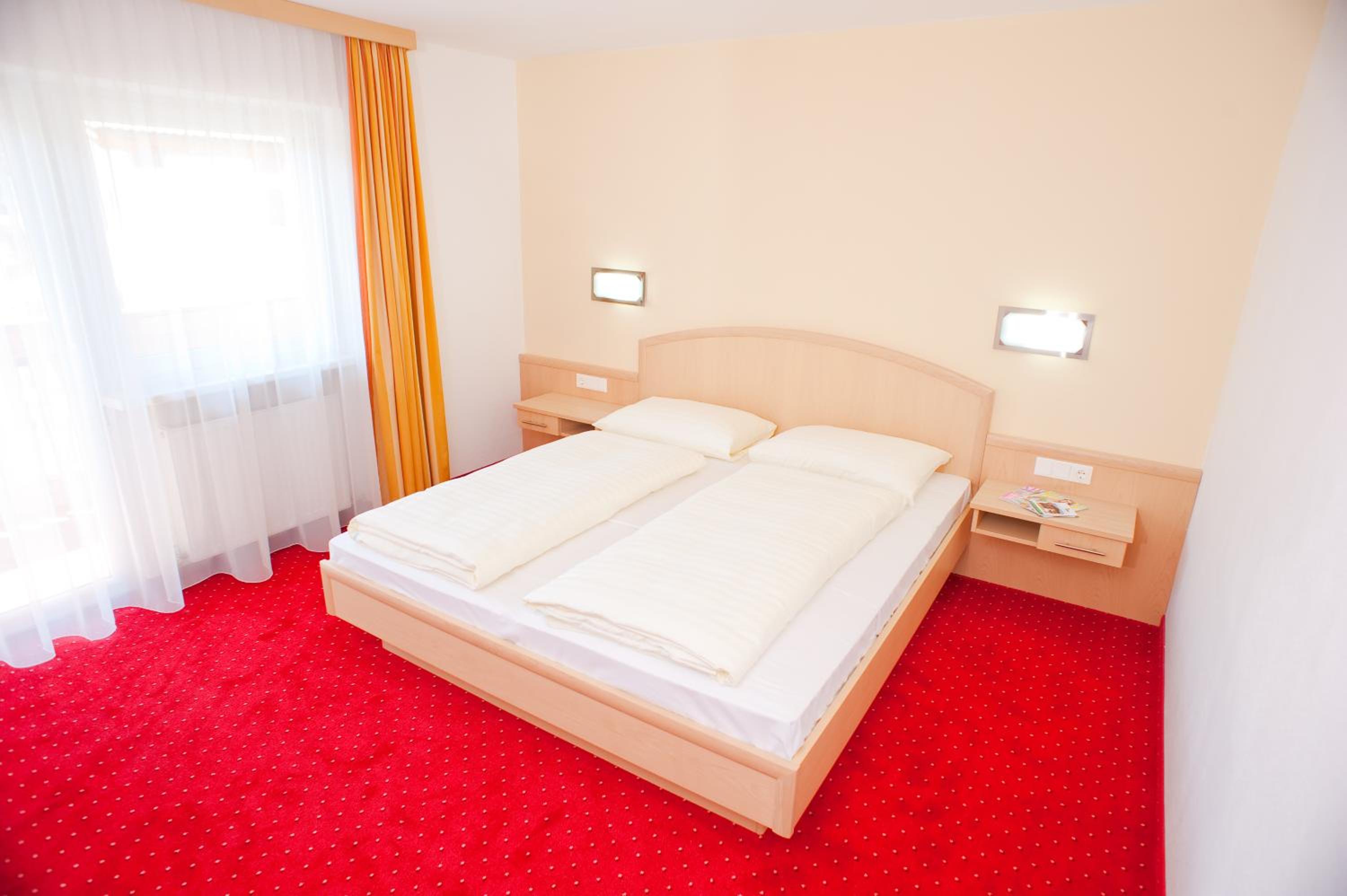 Economy Double Room photo 1