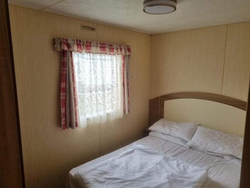 Mobile Home photo 3