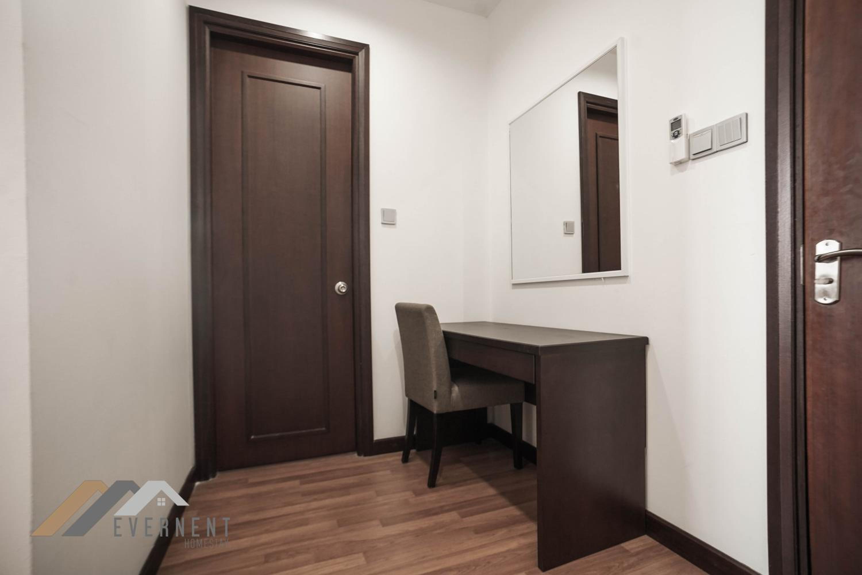Apartment - Photo 2