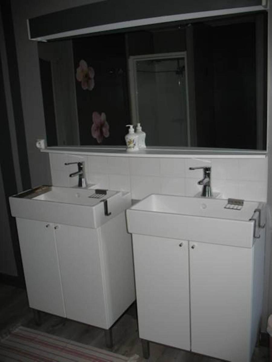 Double Room with Private Bathroom photo 3