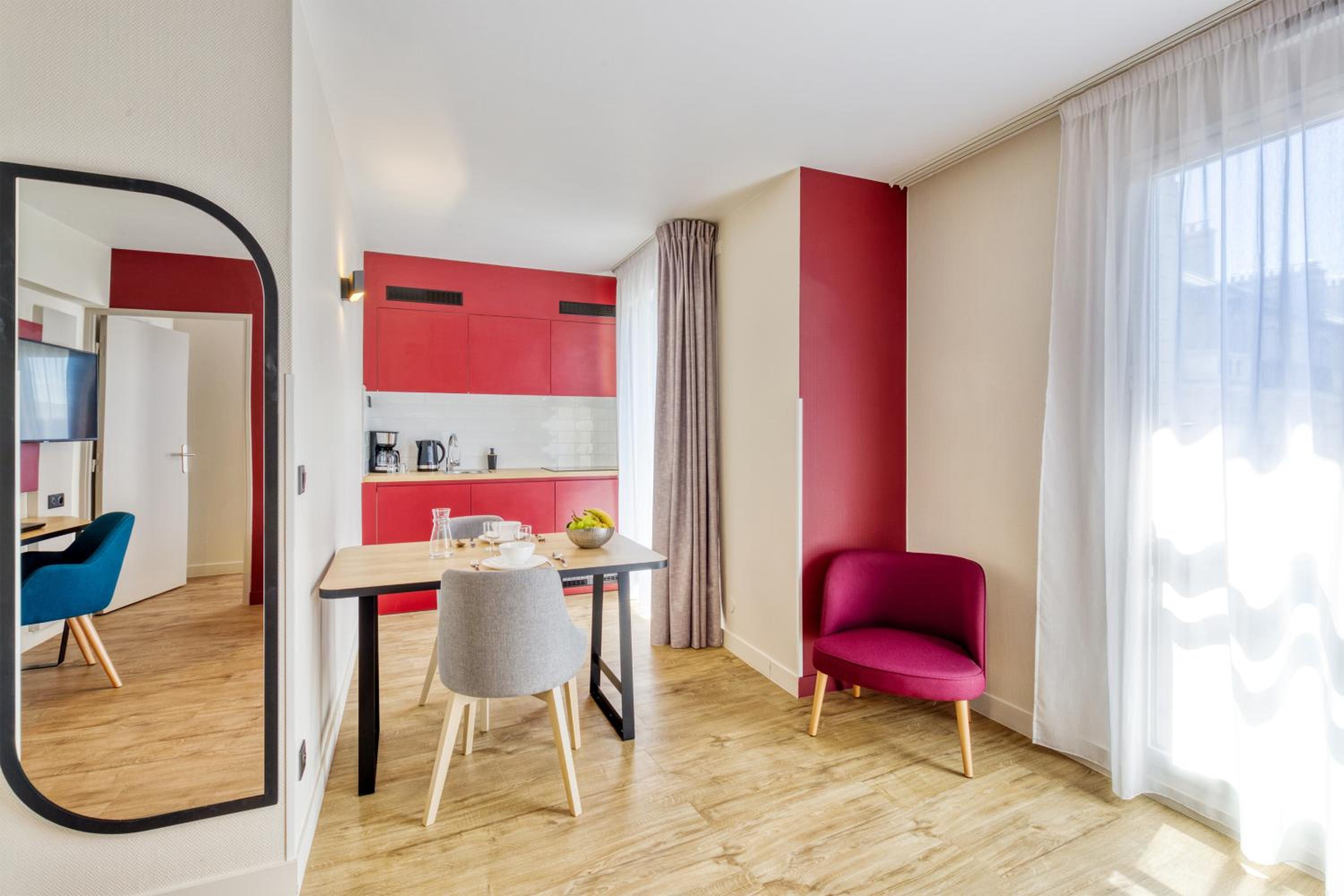 One-Bedroom Apartment - Photo 4
