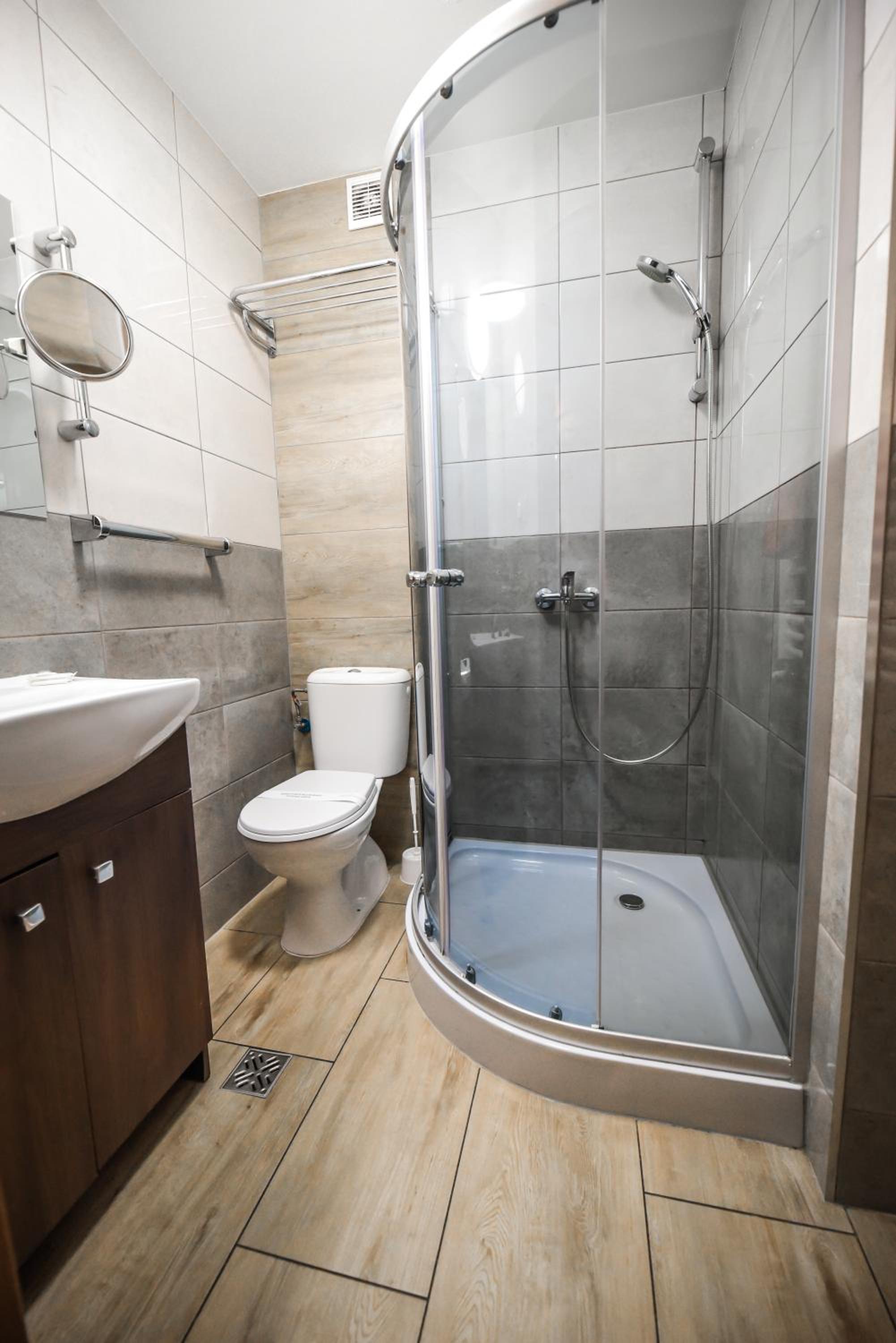 Apartment with Terrace - Photo 3