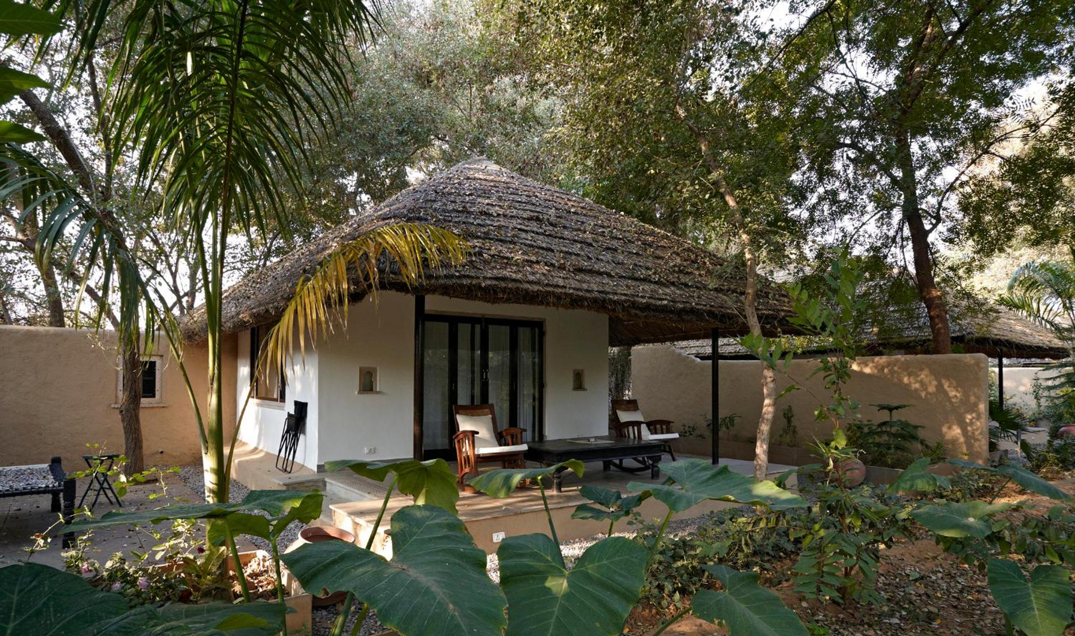 Luxury Cottage with Forest View - Photo 4