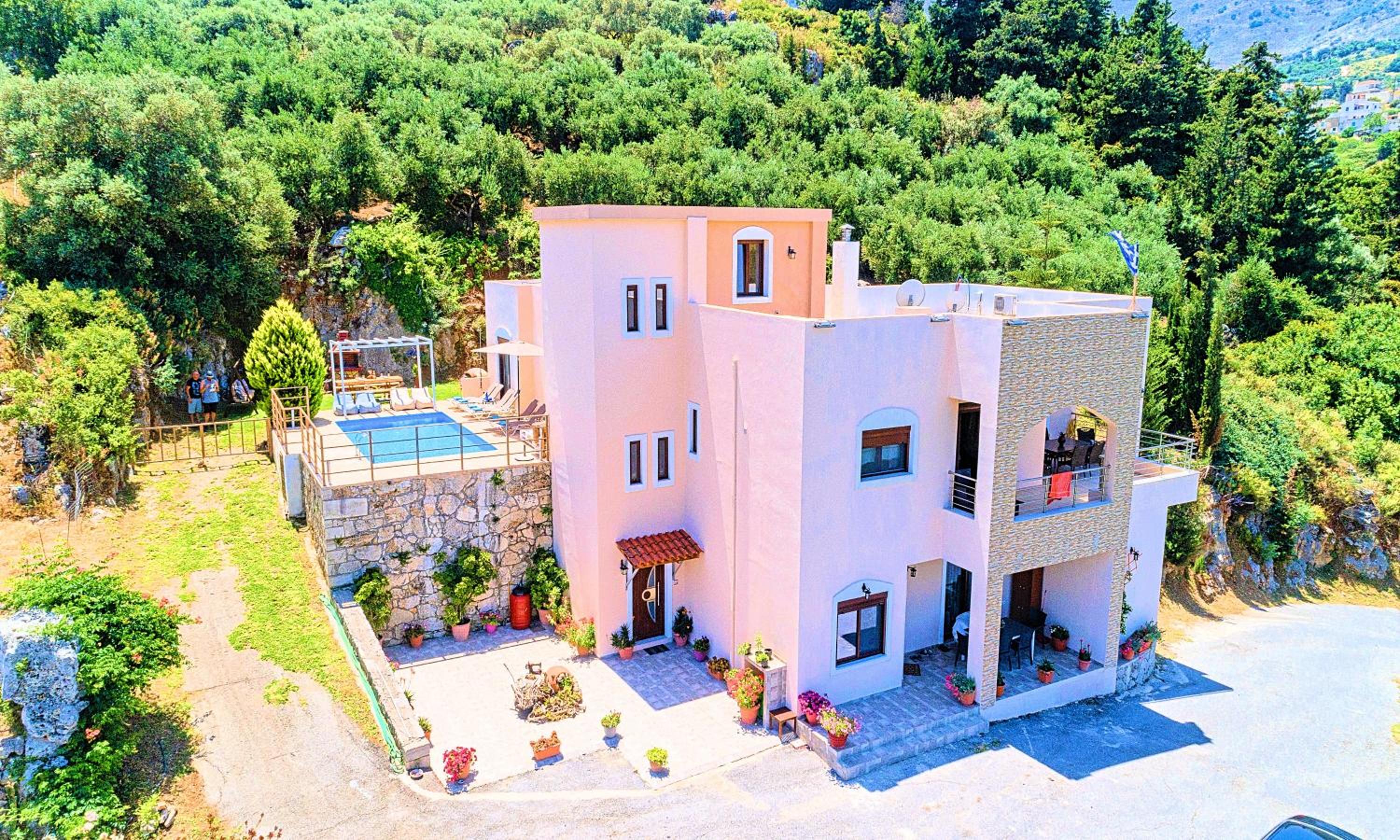 Villa with Private Pool photo 2