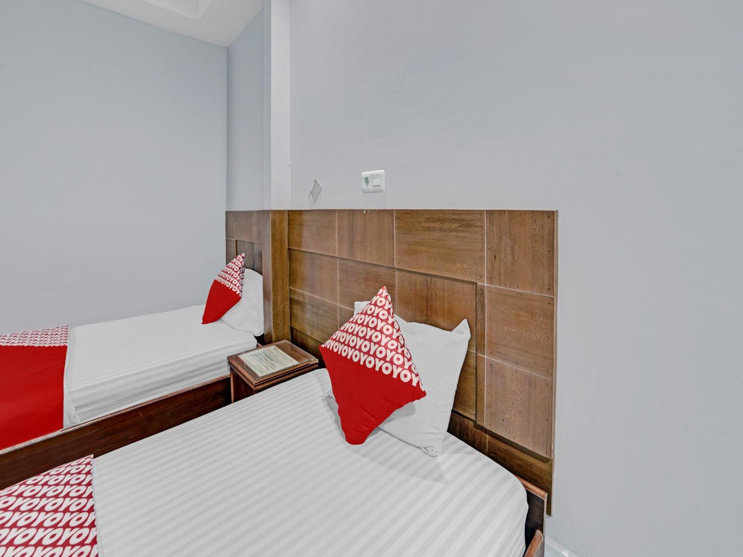 Delxue Twin Room photo 3