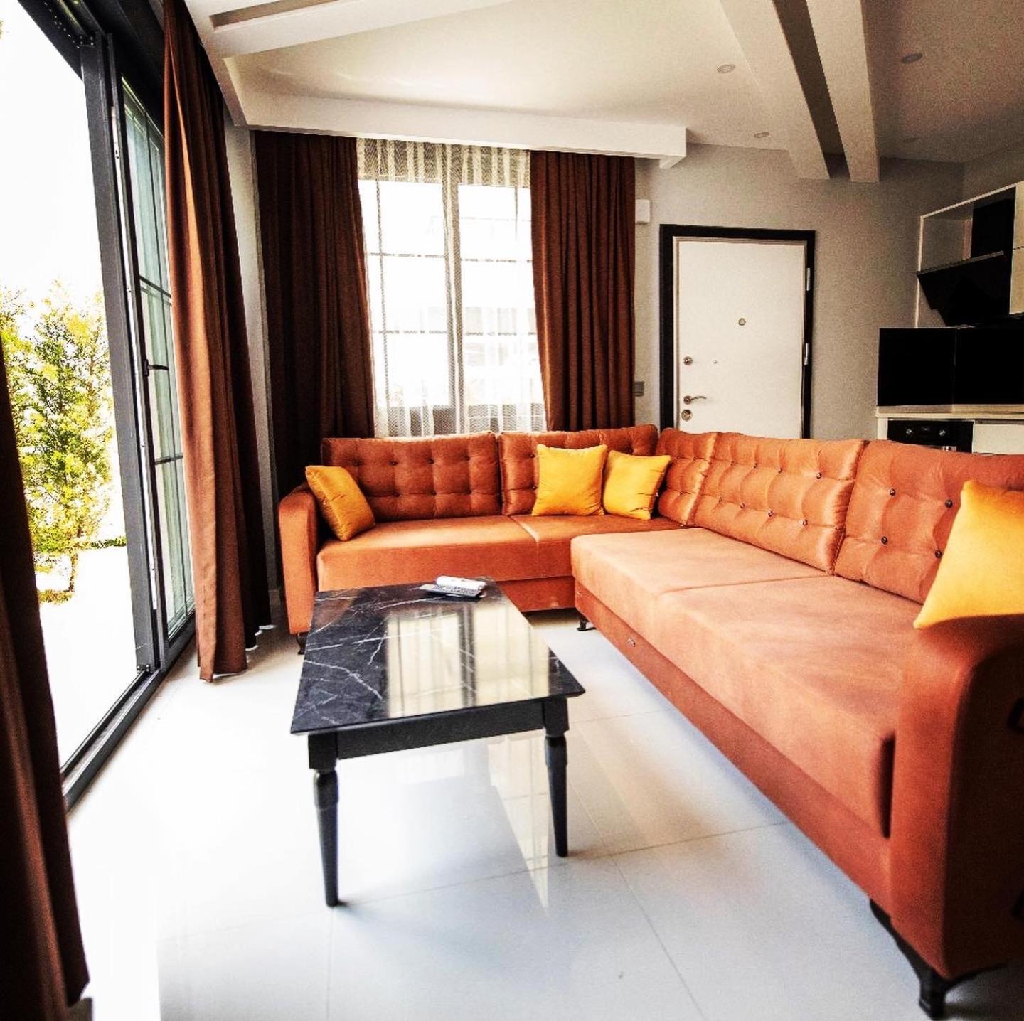 Family Room with Garden View