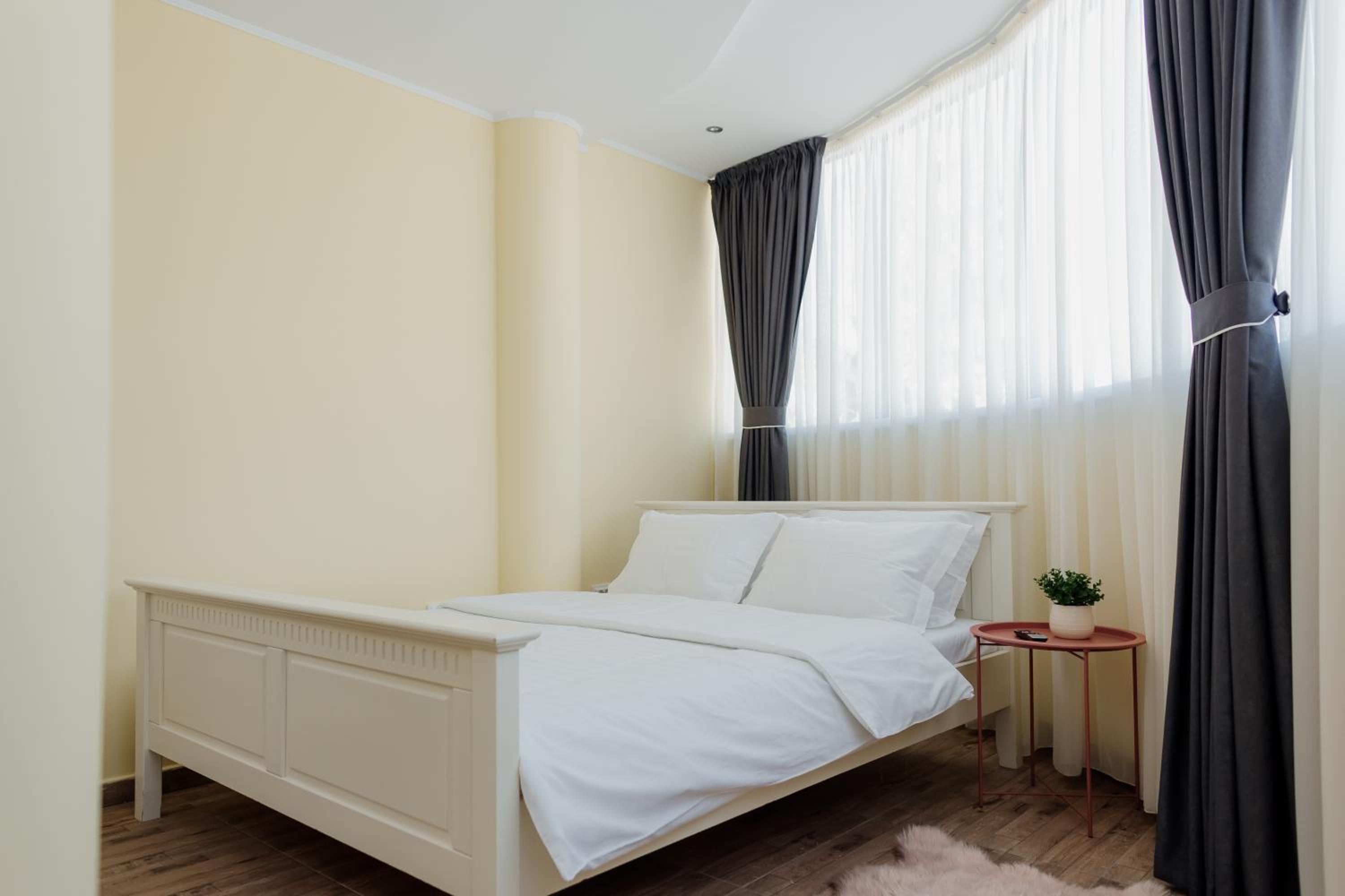 Double Room - Photo 2
