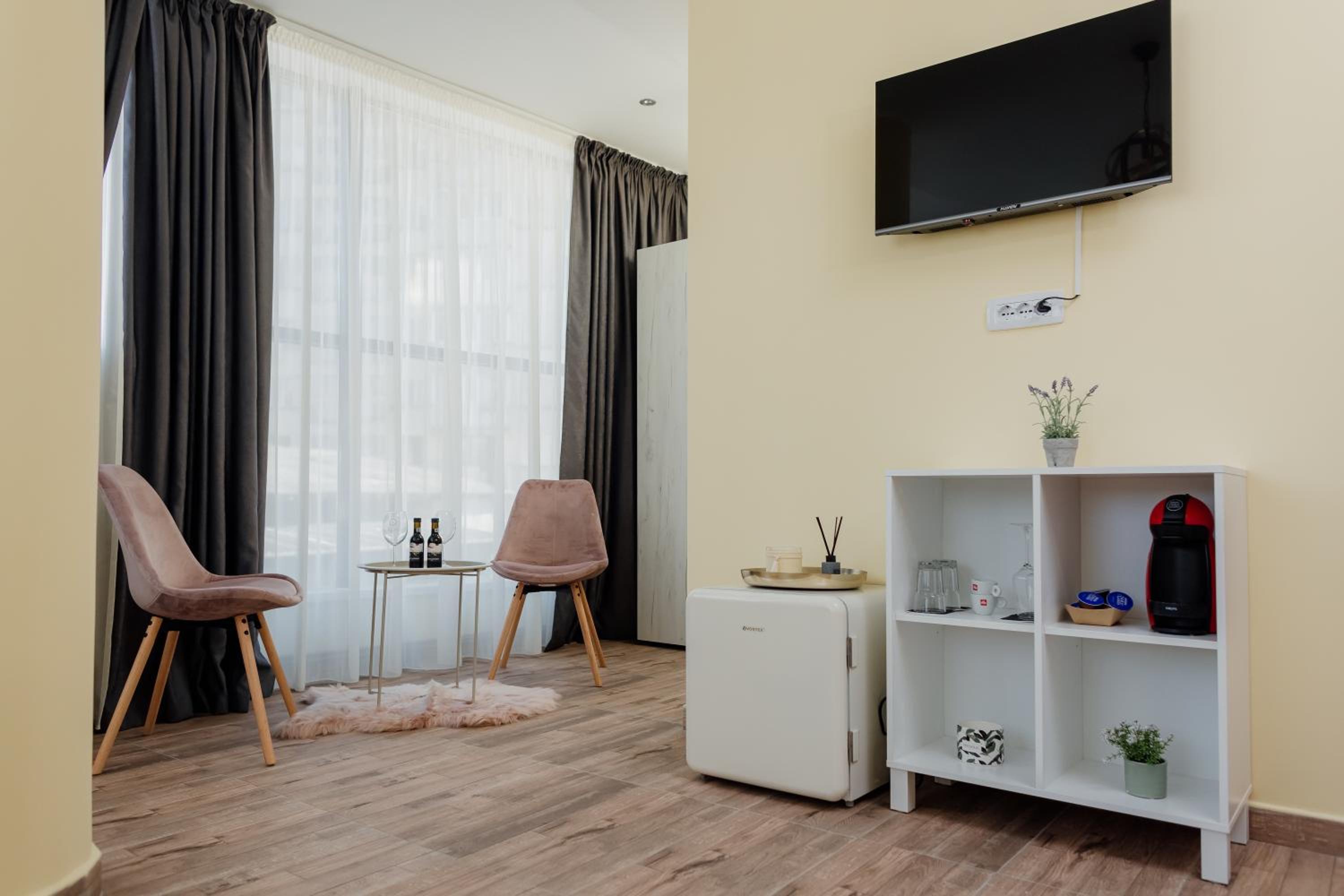 Double Room - Photo 1