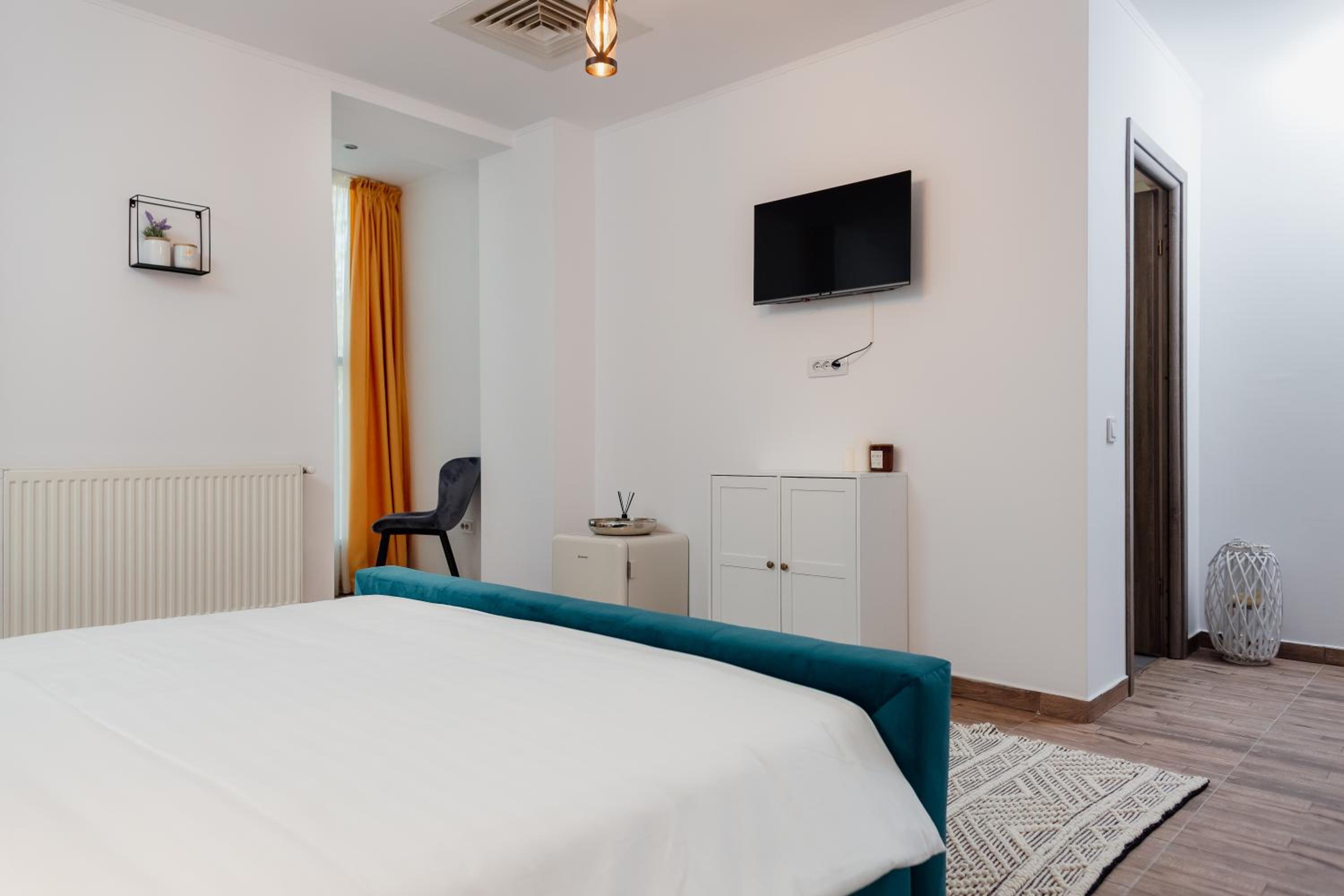 Double Room - Photo 5