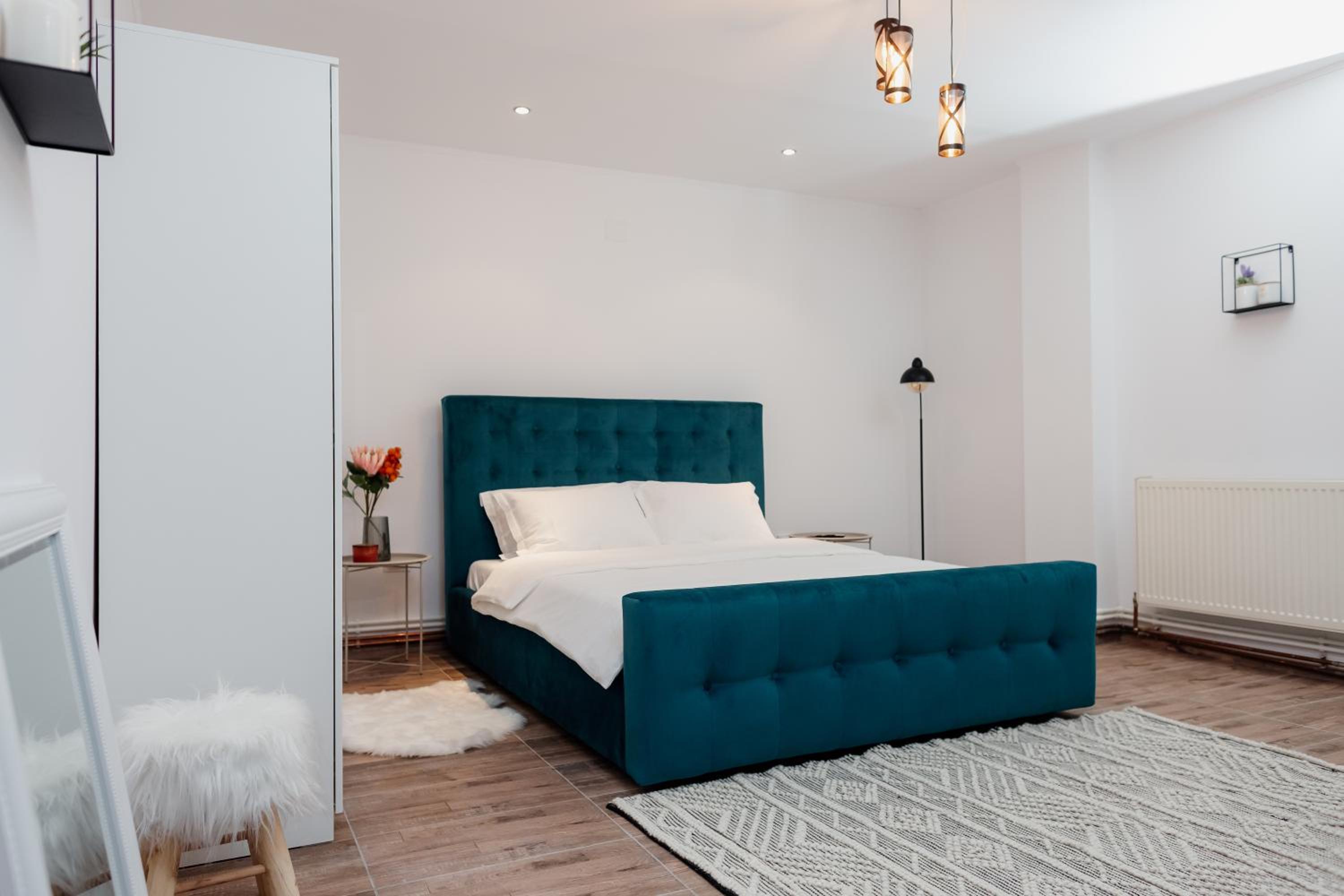 Double Room - Photo 9