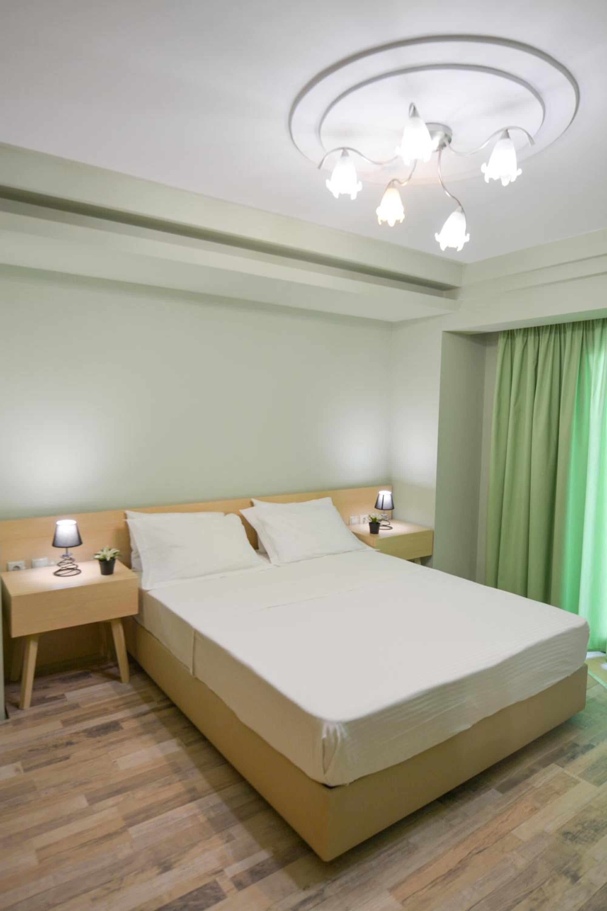 Suite - Photo 5