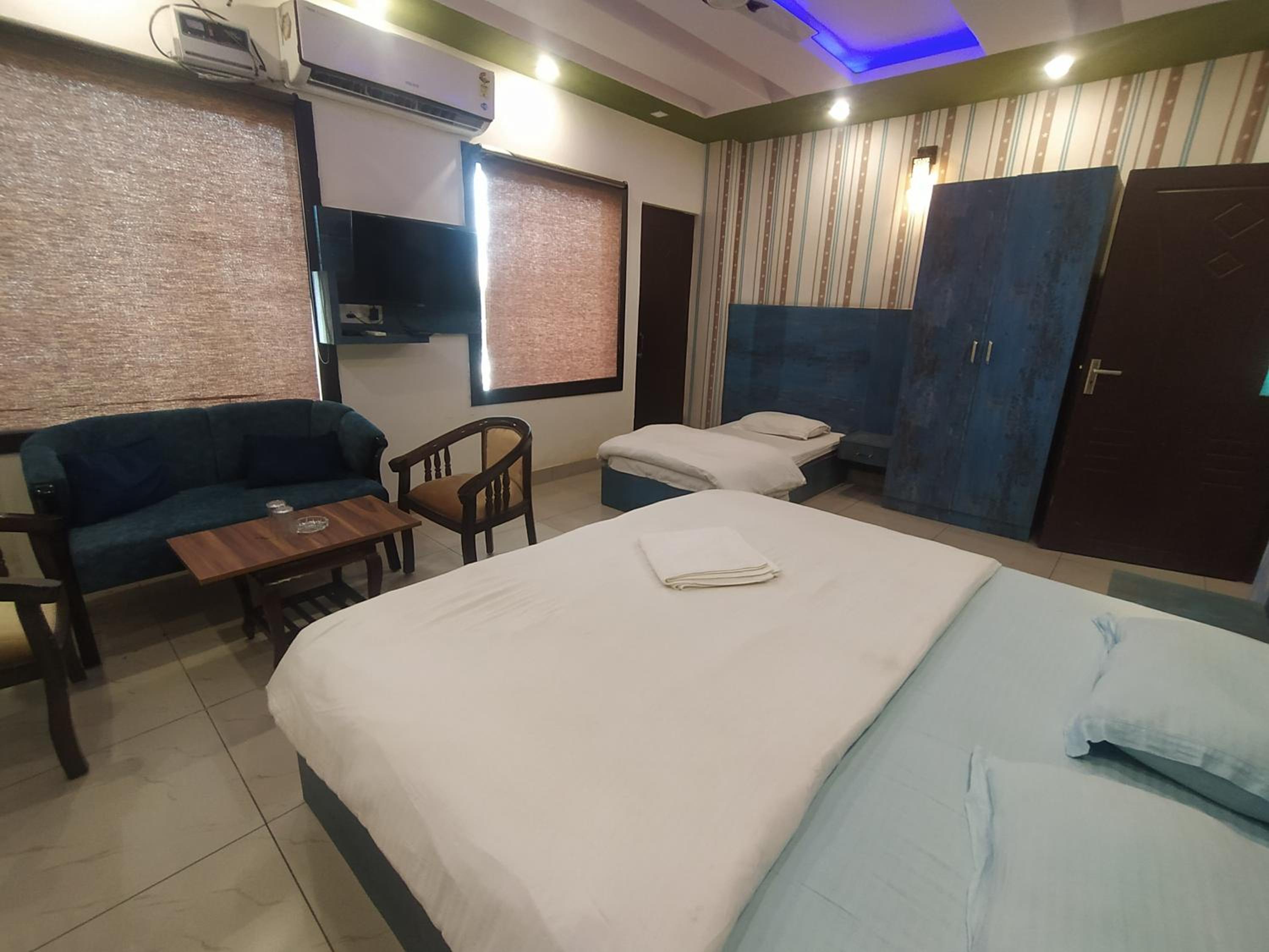 Triple Room - Photo 6