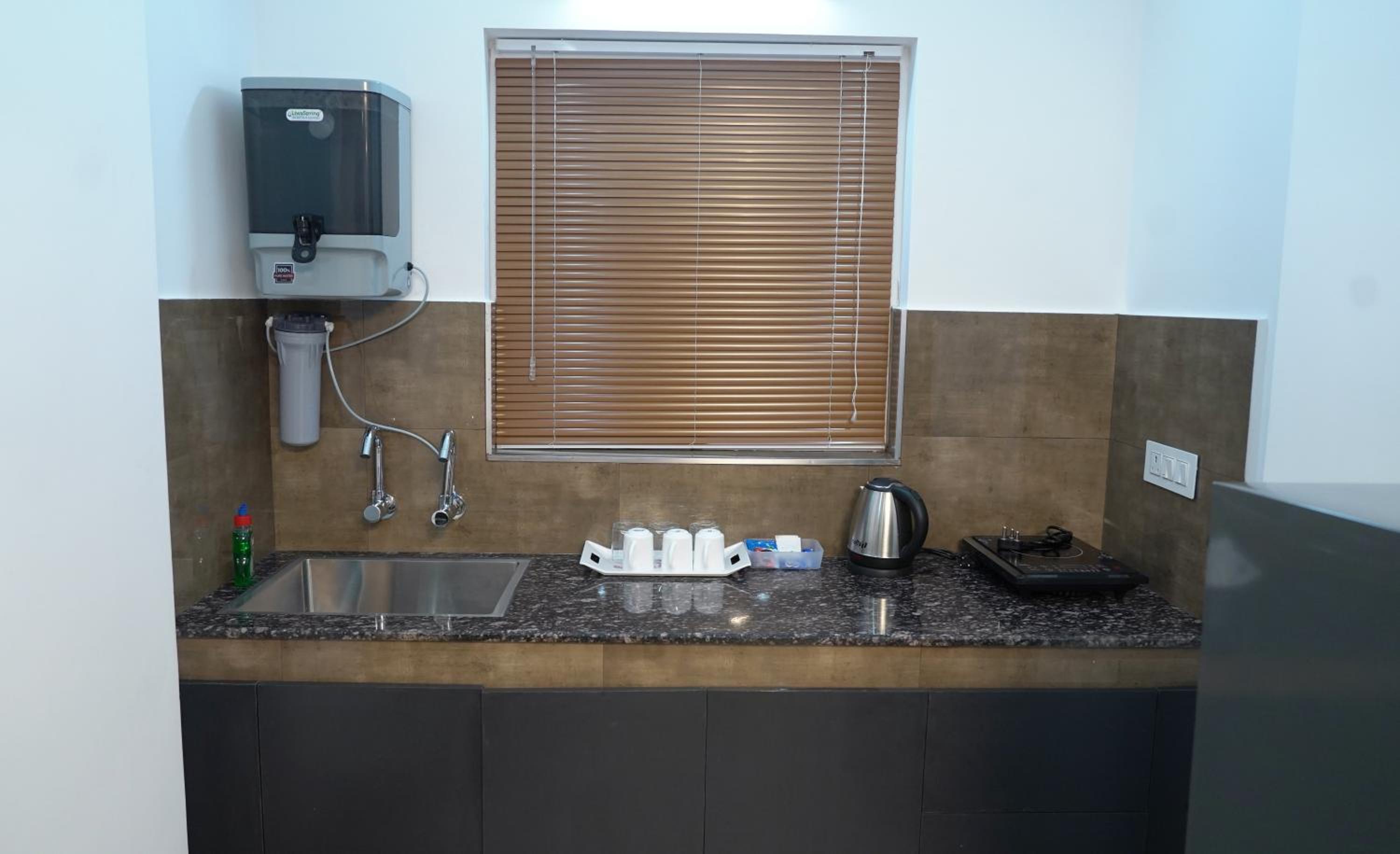Deluxe Room - Photo 3