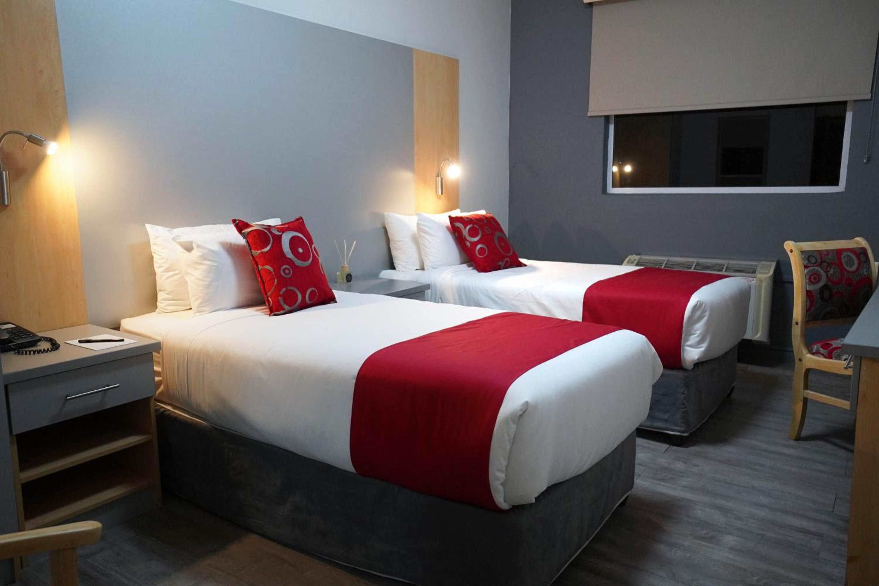 Standard Twin Room photo 3