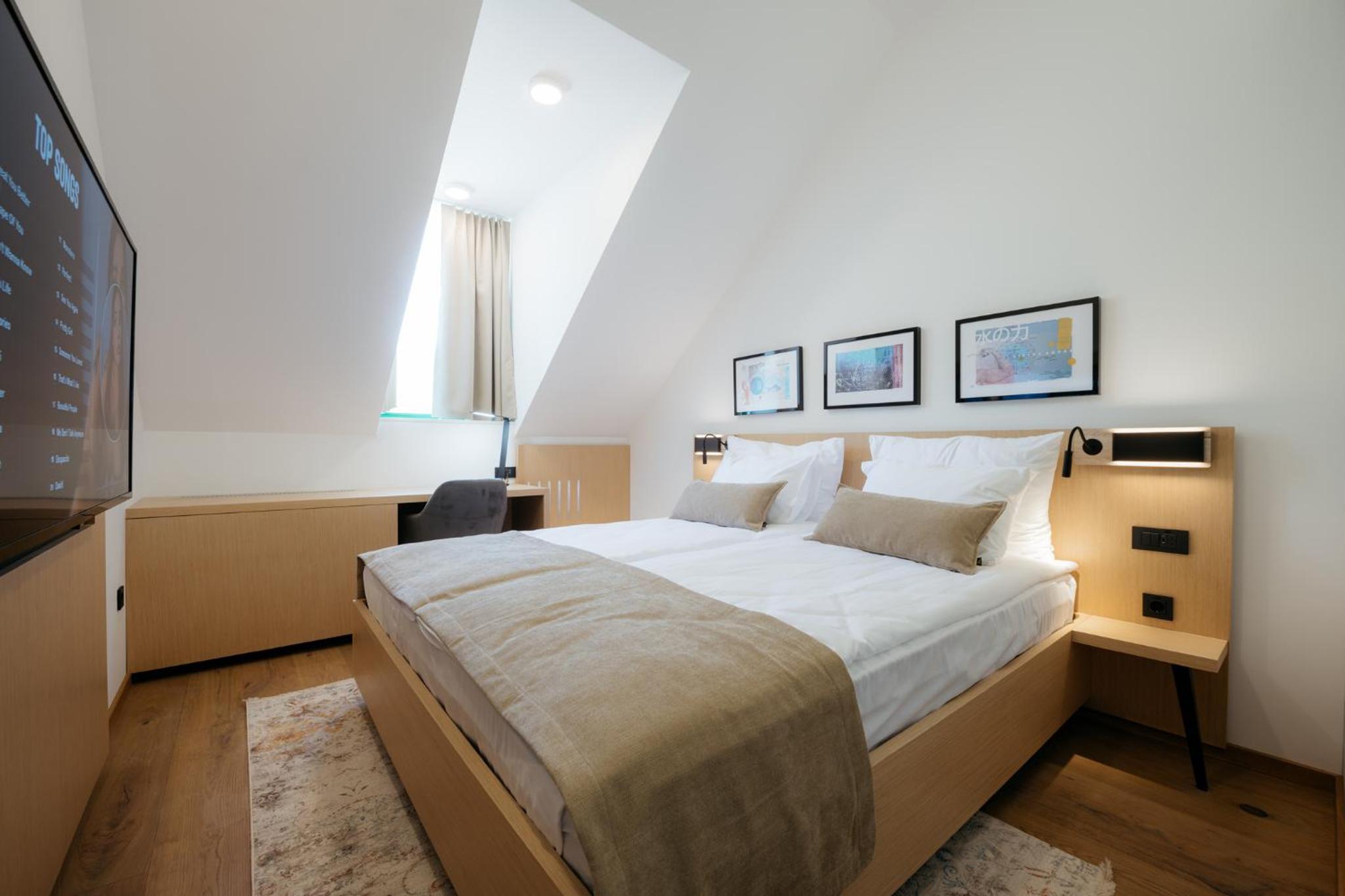 Two-Bedroom Apartment - Photo 6