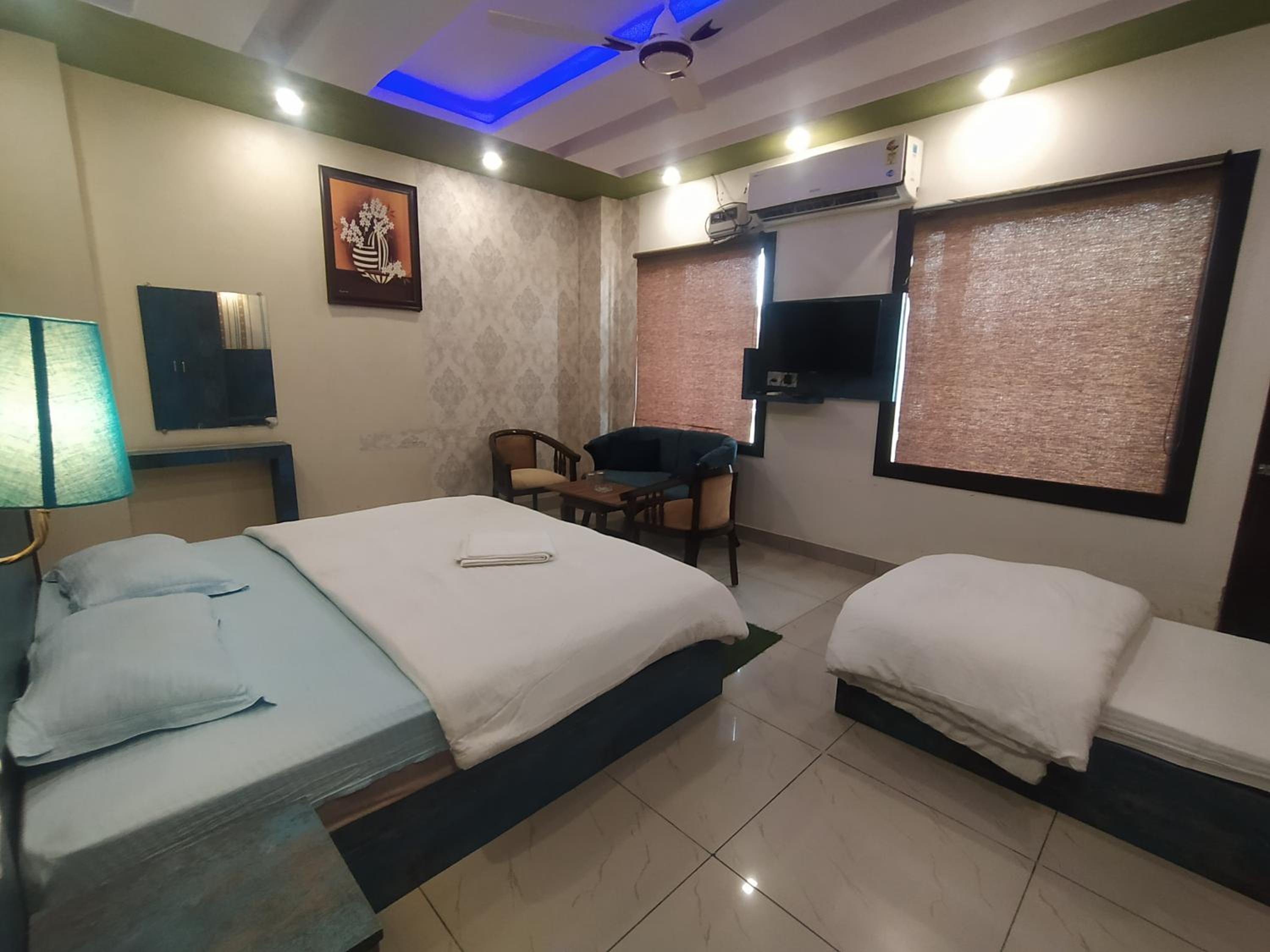 Triple Room - Photo 5