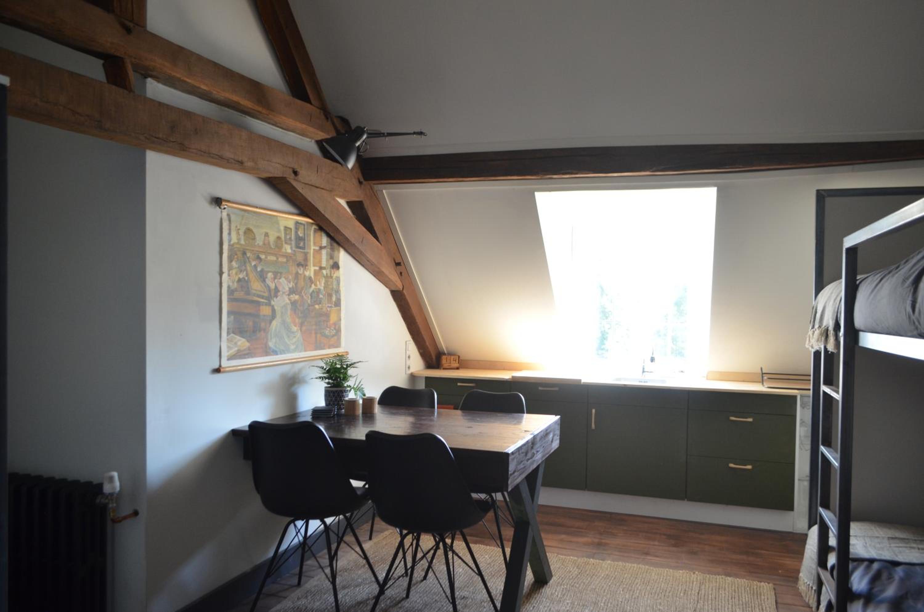 Quadruple Room with Private Bathroom photo 1