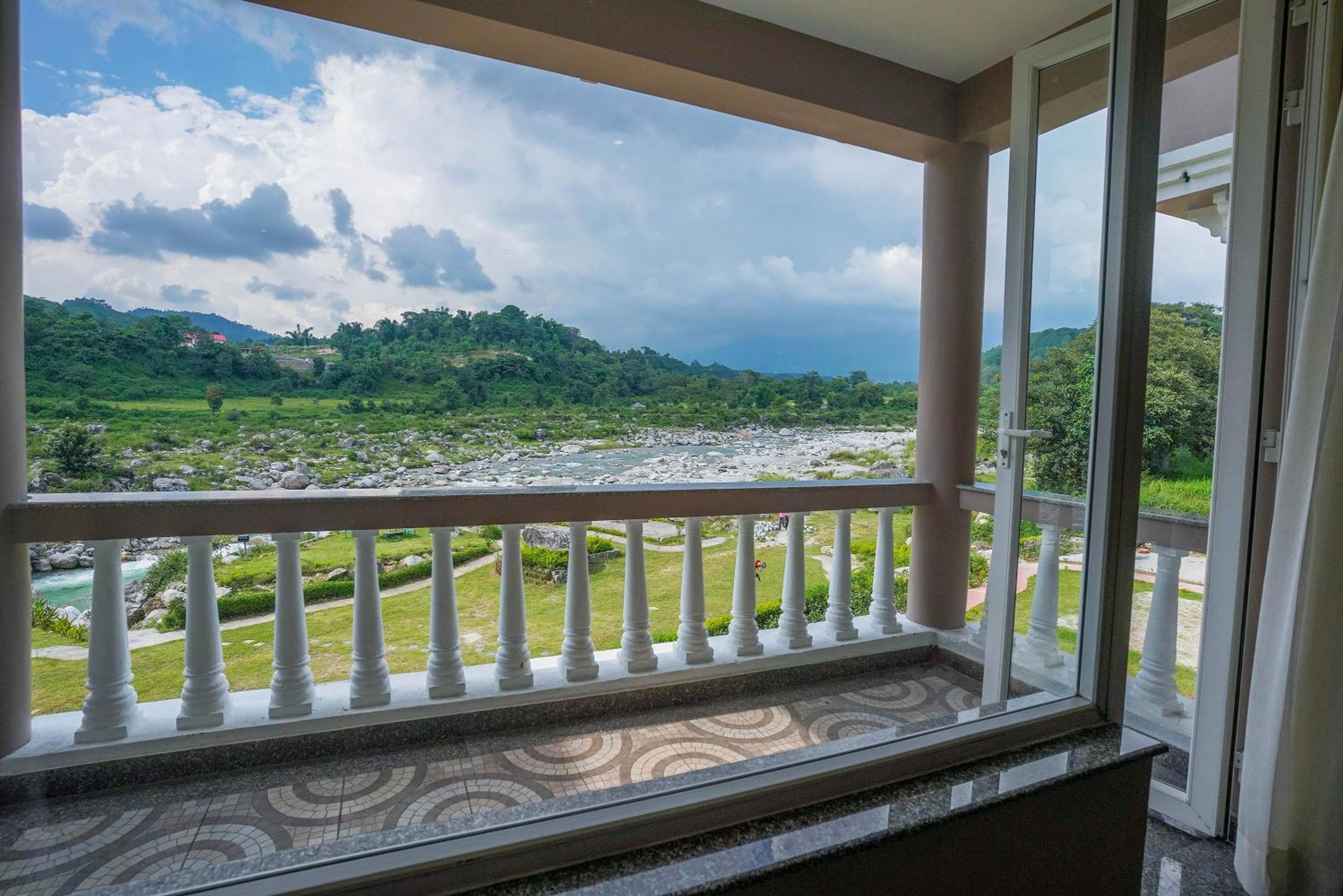 Suite with Balcony photo 2