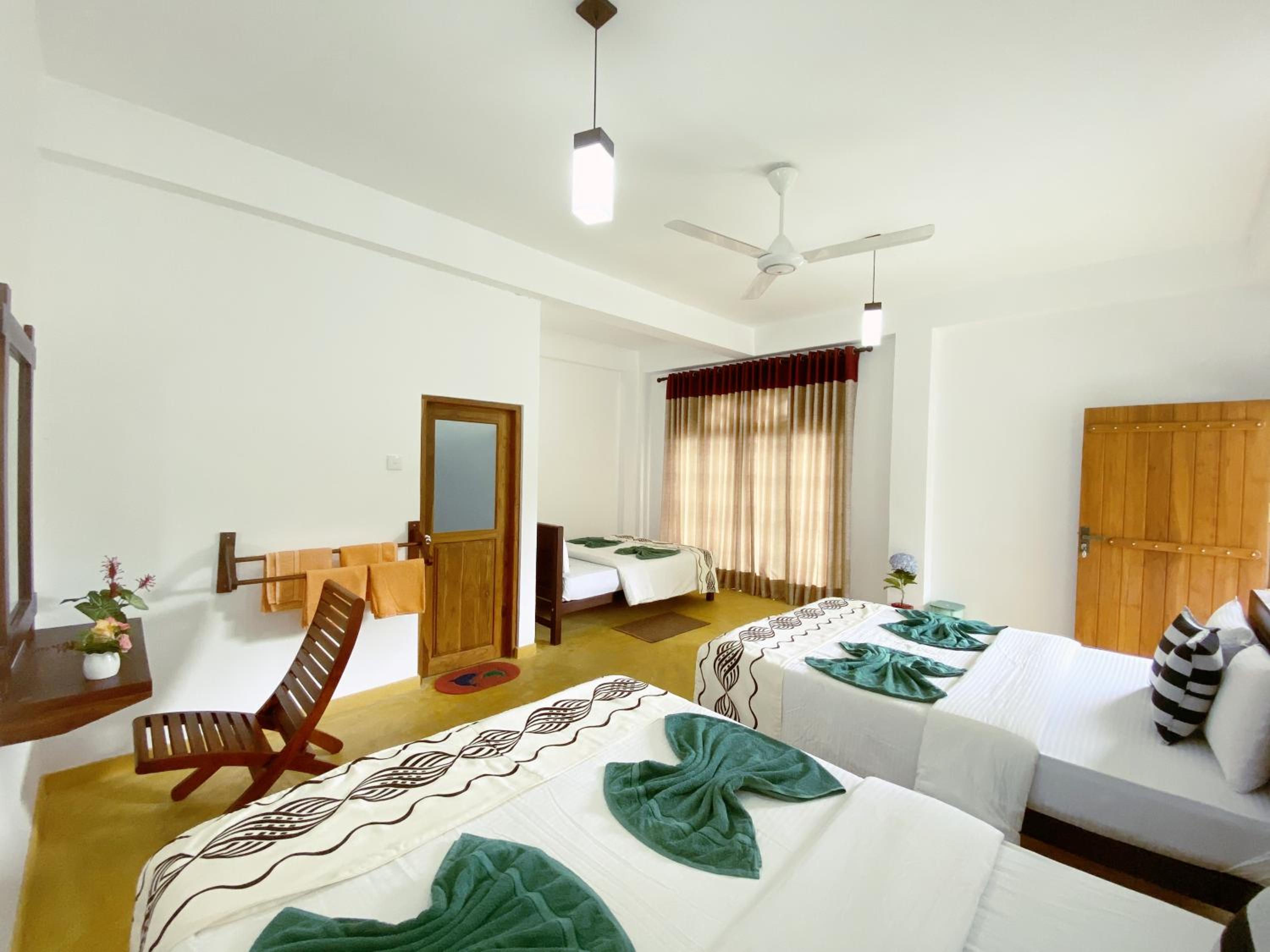 Deluxe Family Room