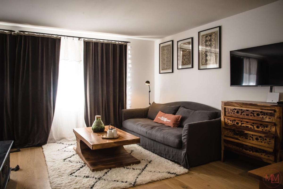 Deluxe Double Room with Bath photo 3