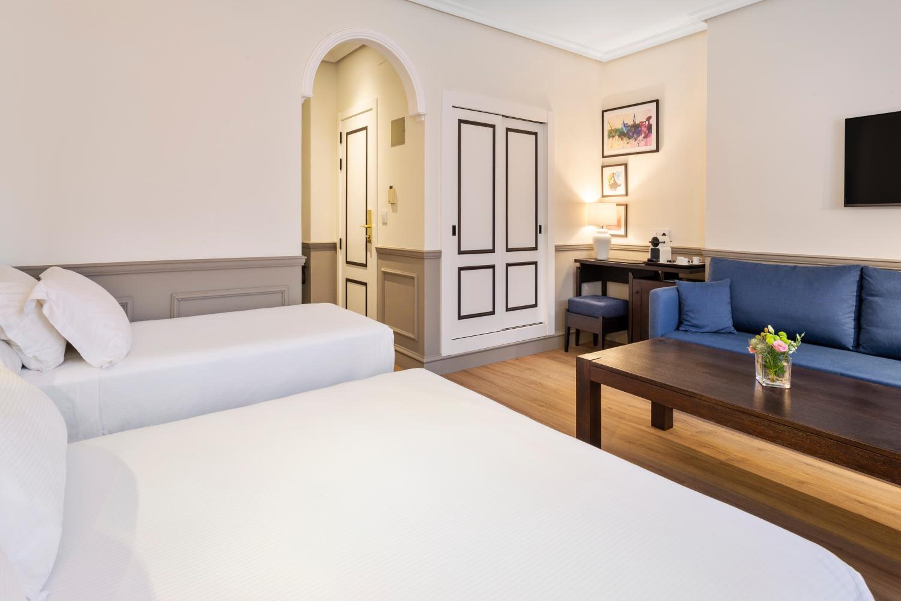 Habitación Familiar (2 Adultos + 2 Niños)