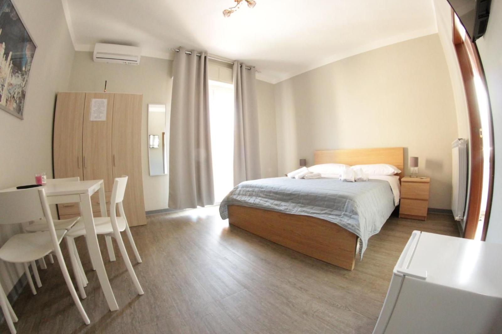 Double Room with Private Bathroom photo 1