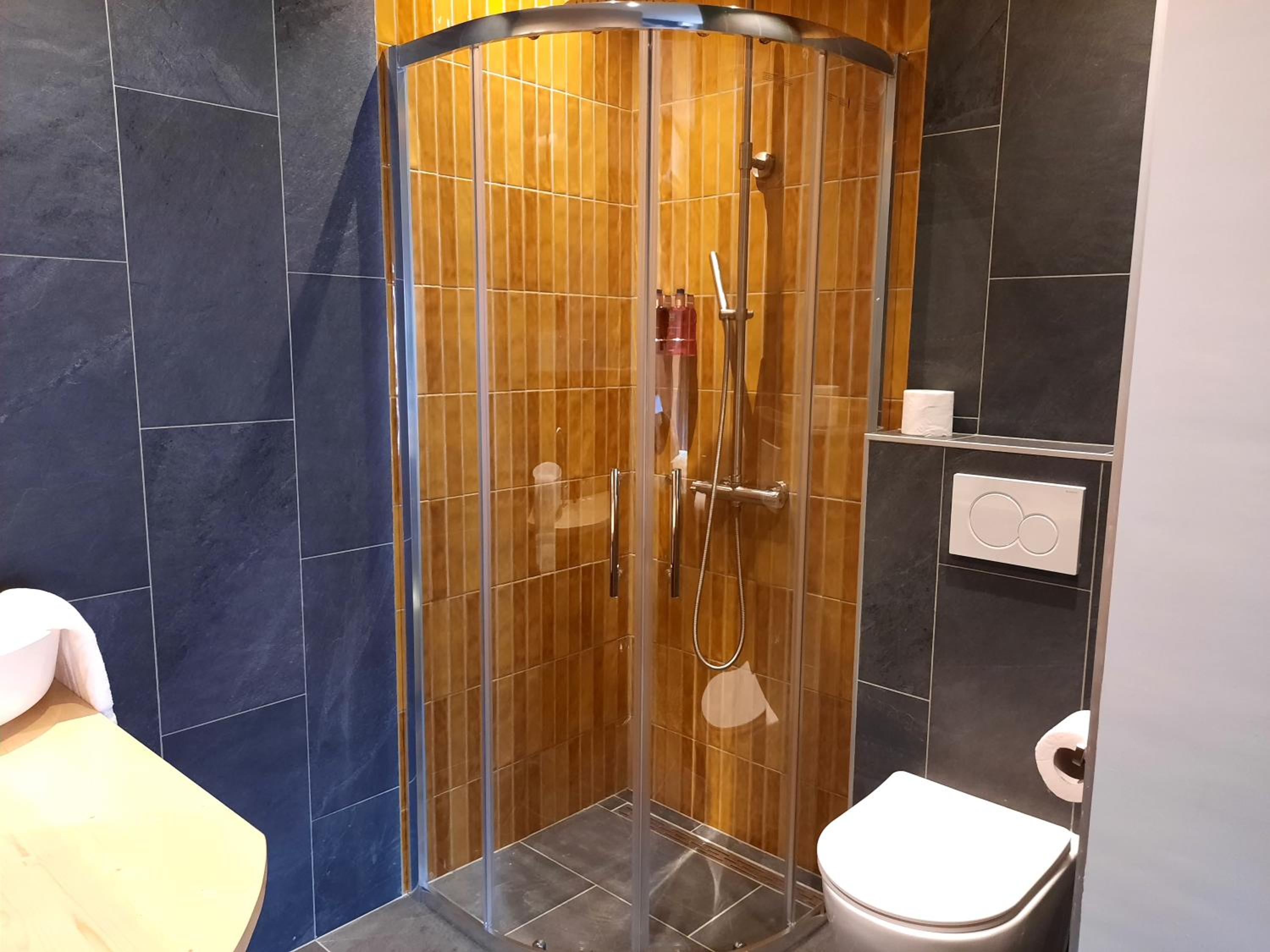 Small Double or Twin Room - Photo 2