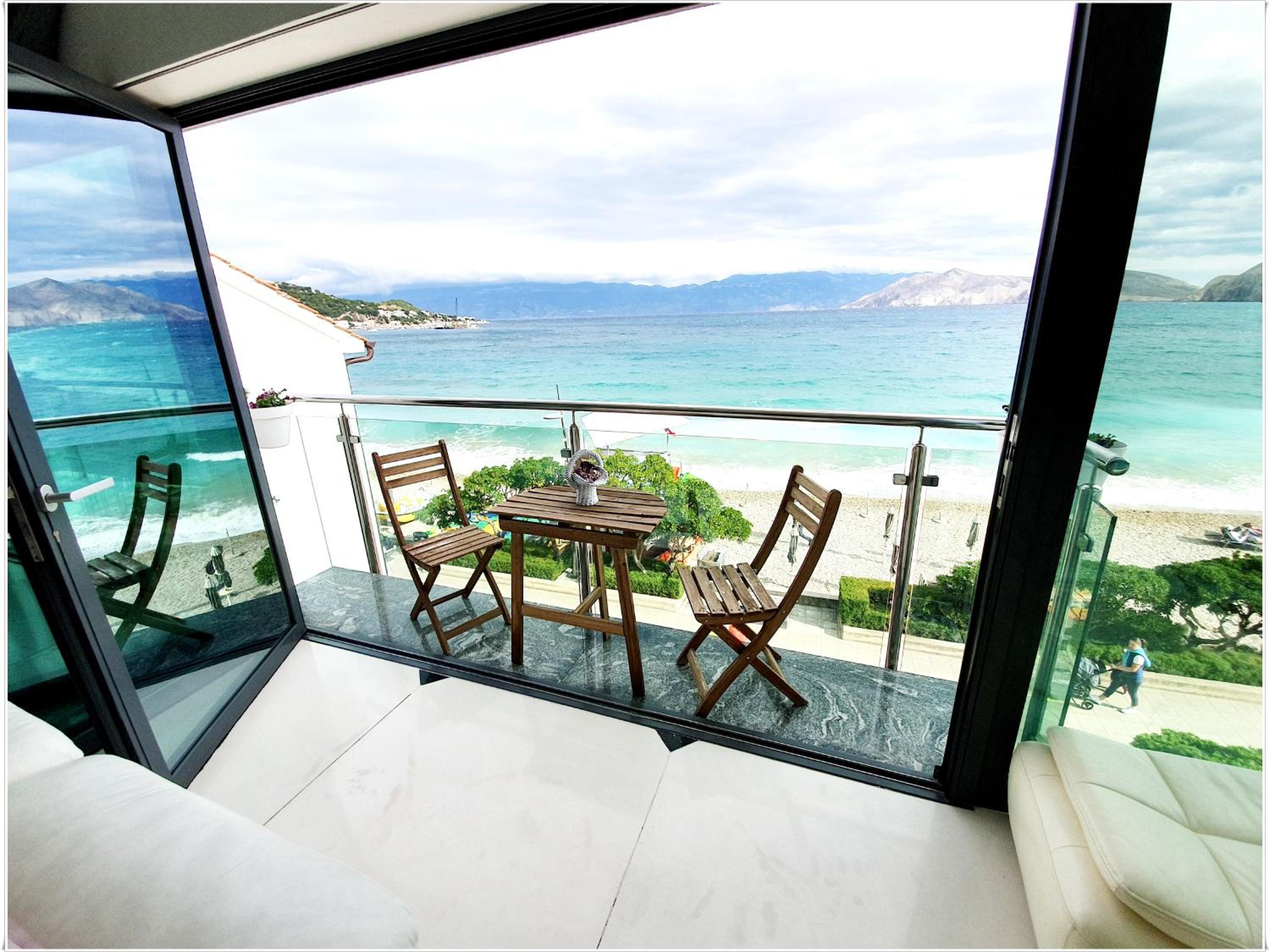 Penthouse Apartment - Photo 40