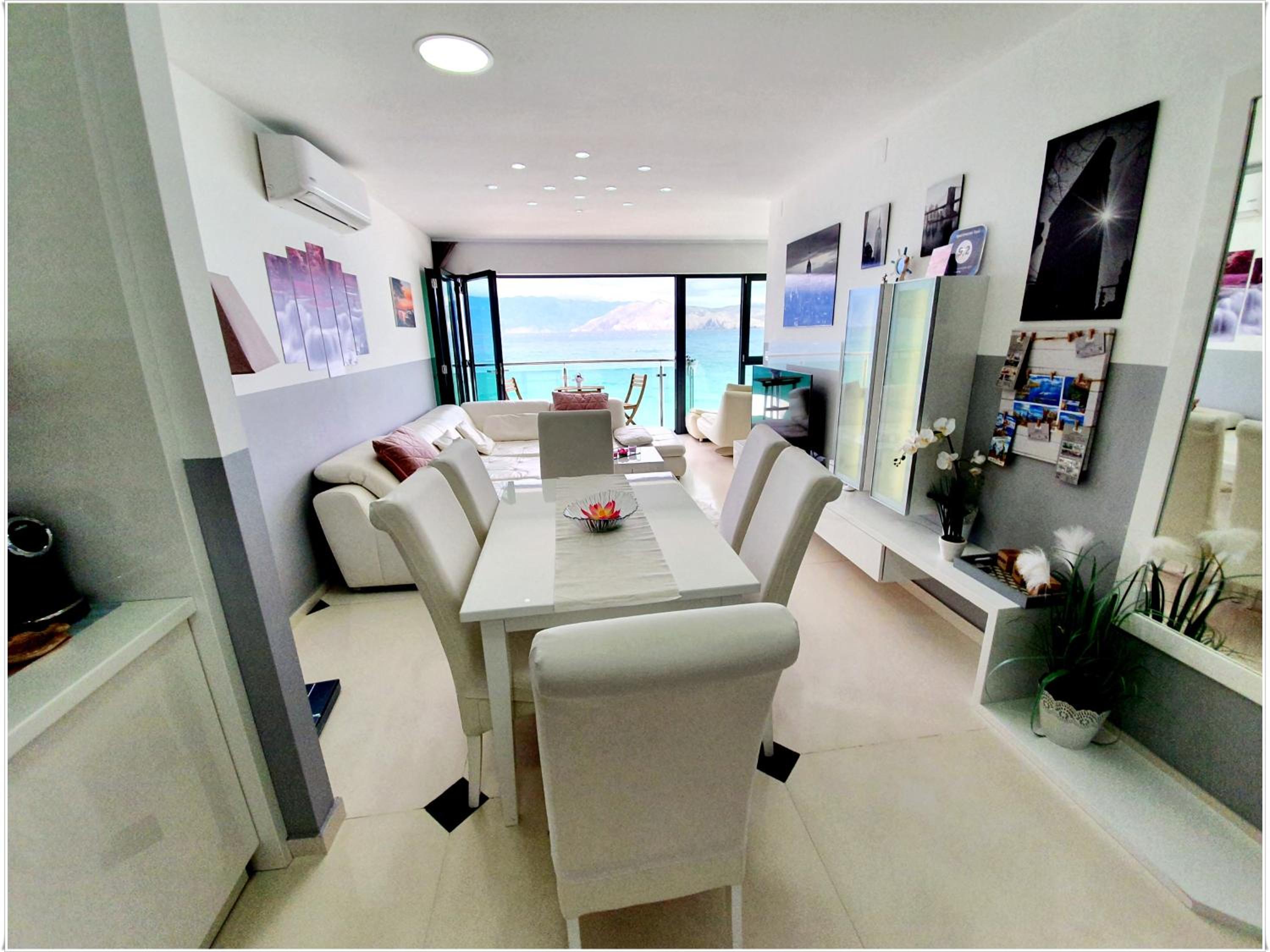 Penthouse Apartment - Photo 1