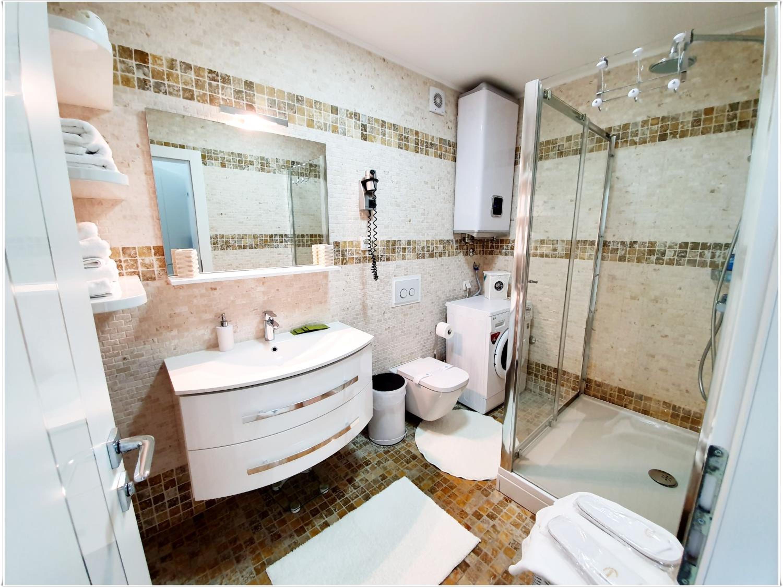 Penthouse Apartment - Photo 10