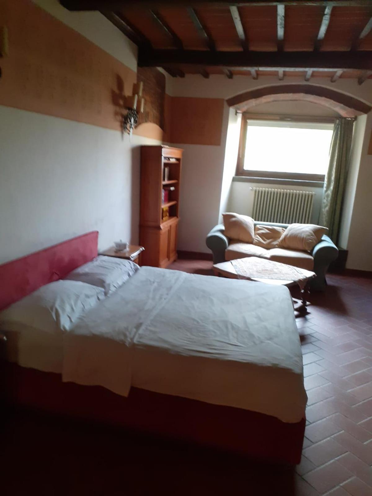 Double Room with Private Bathroom photo 1