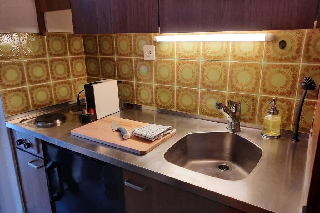 One-Bedroom Apartment - Photo 4