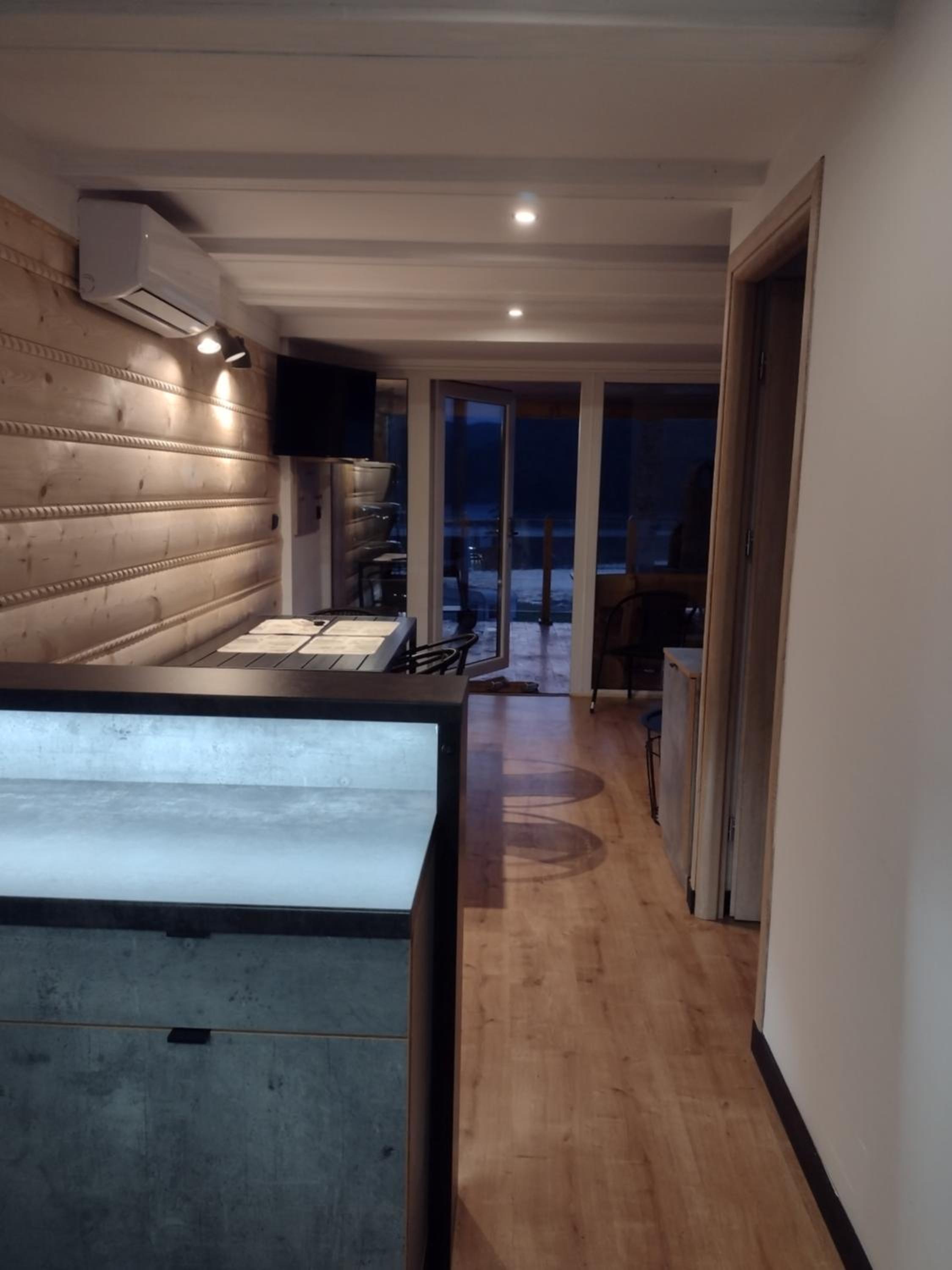 Apartment - Photo 2