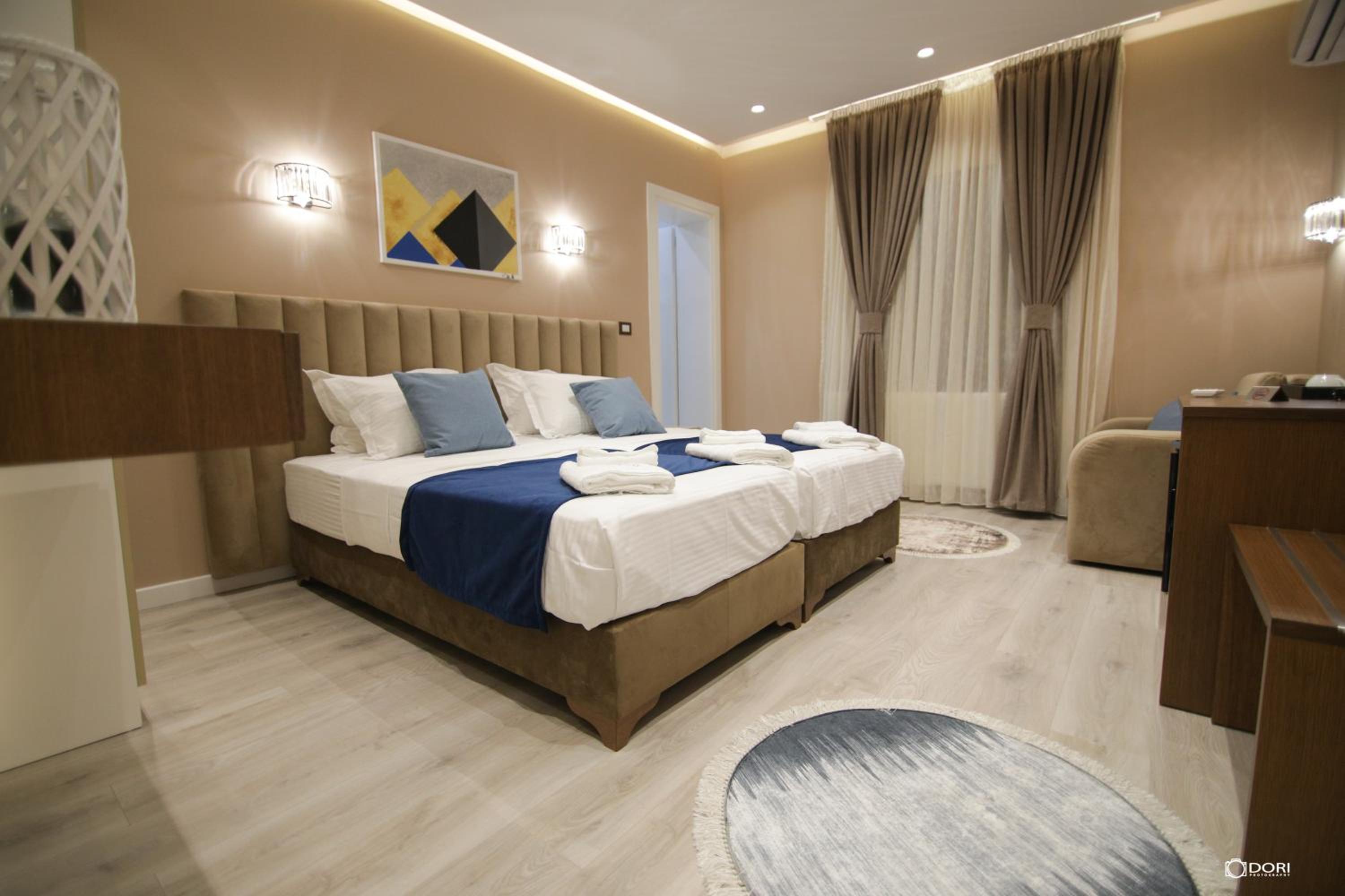 Deluxe Double Room photo 3