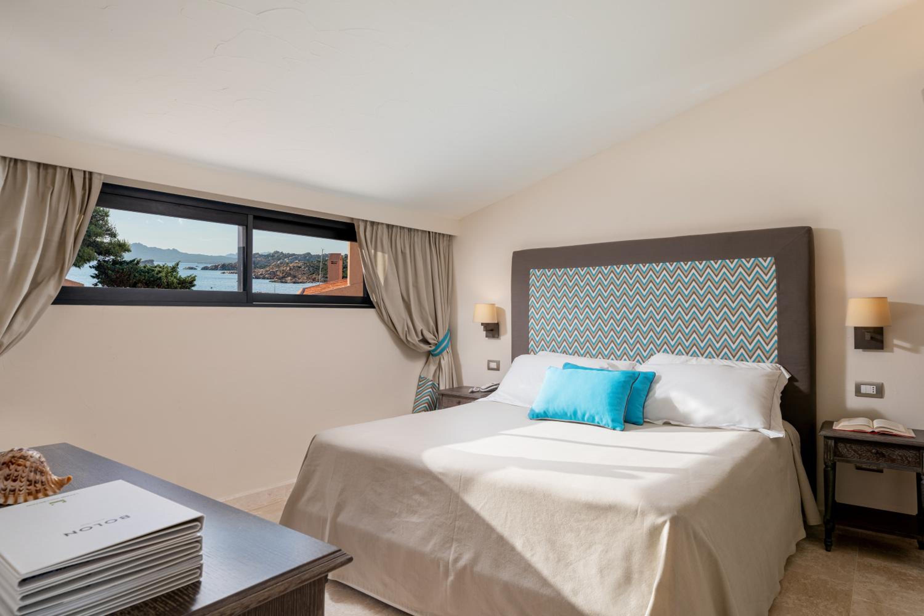 Prestige Double Room with Partial Sea View - Photo 10