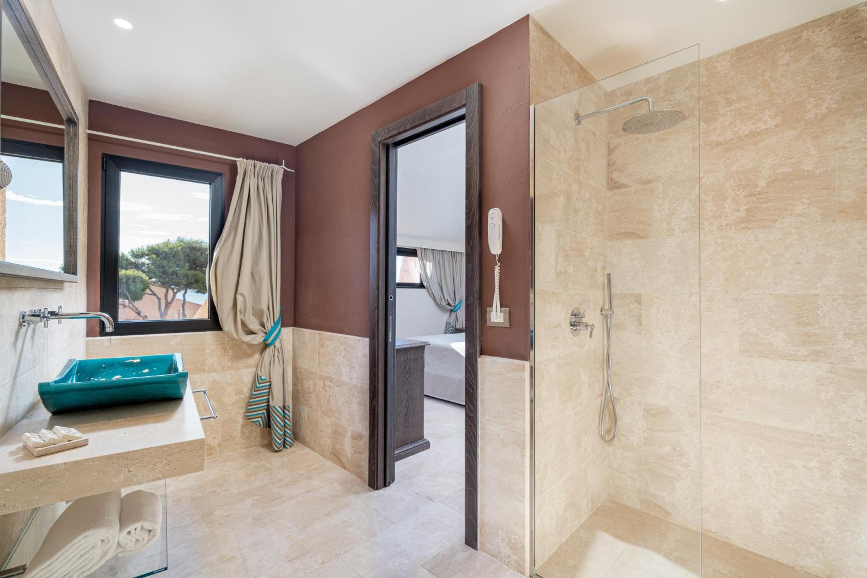 Prestige Double Room with Partial Sea View - Photo 8