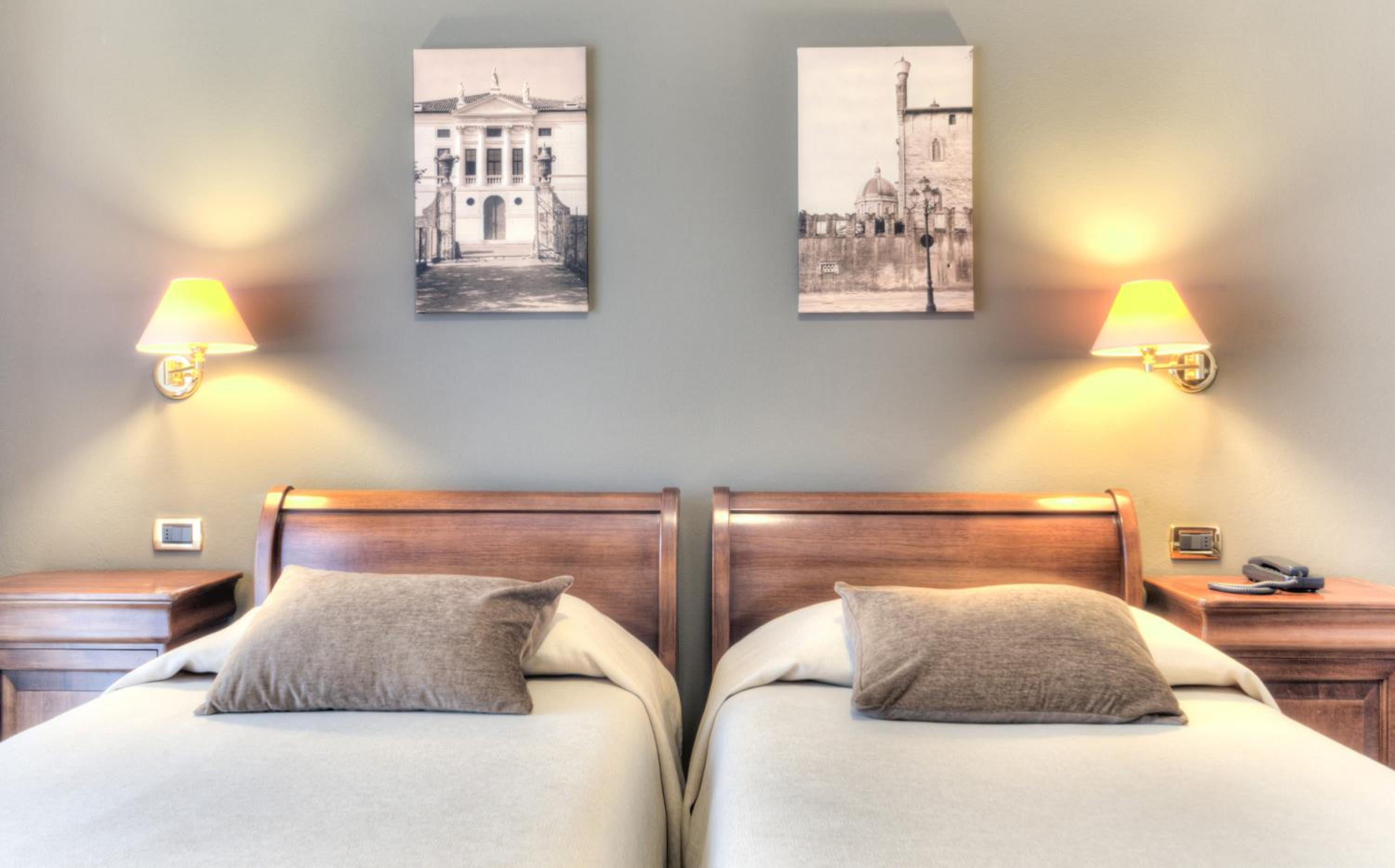 Double or Twin Room - Photo 20