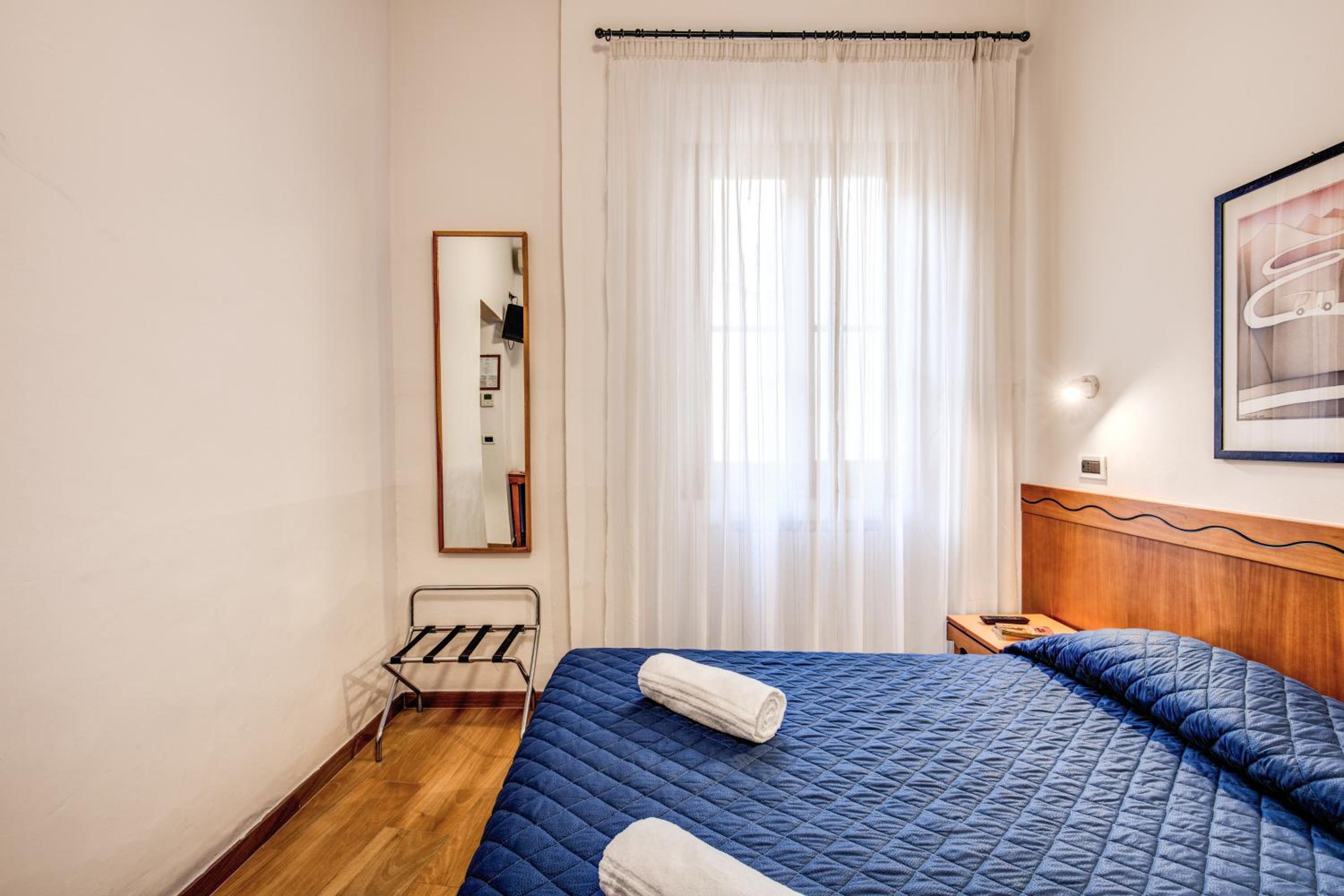 Double or Twin Room photo 2