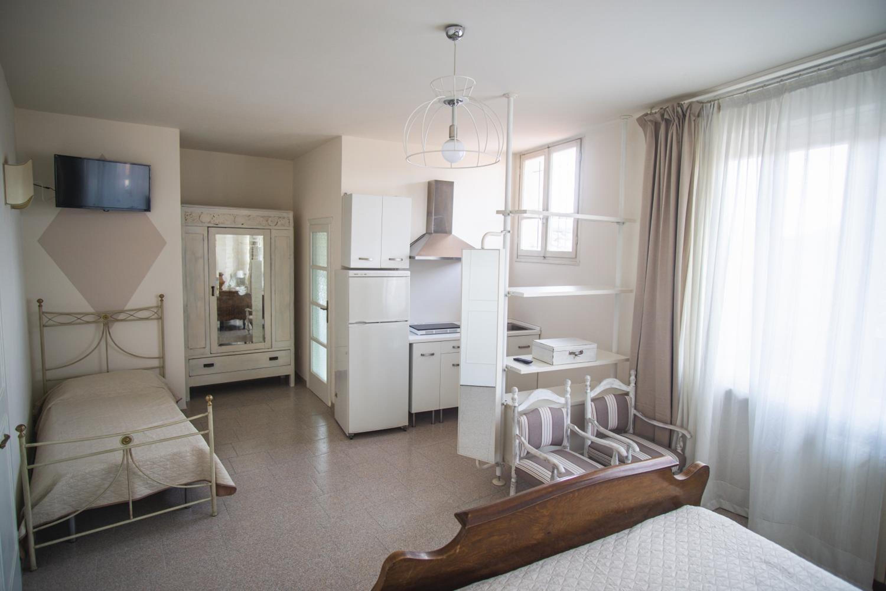 Comfort Triple Room - Photo 11