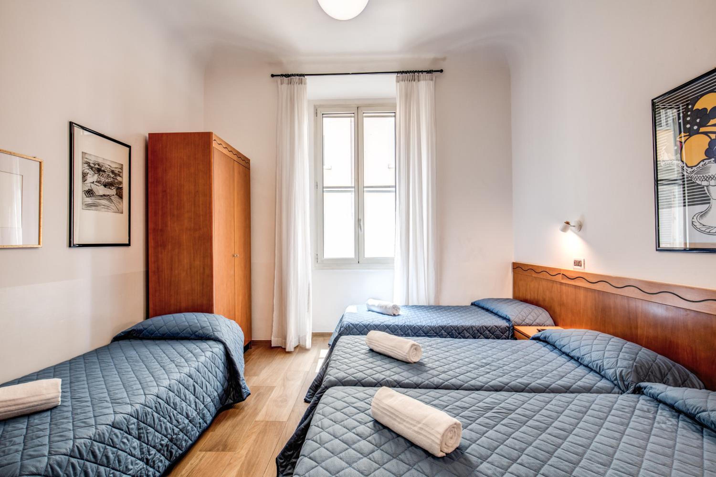Quadruple Room - Photo 2