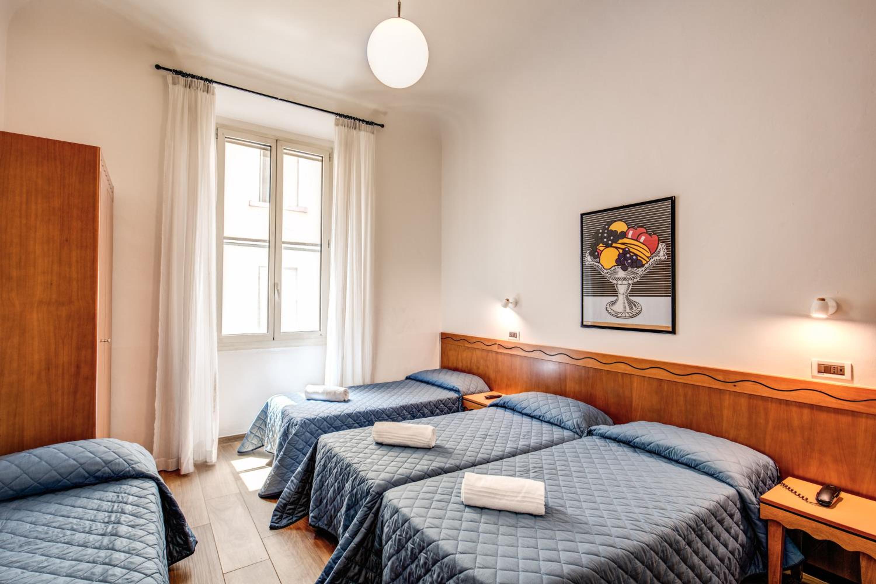 Quadruple Room - Photo 1